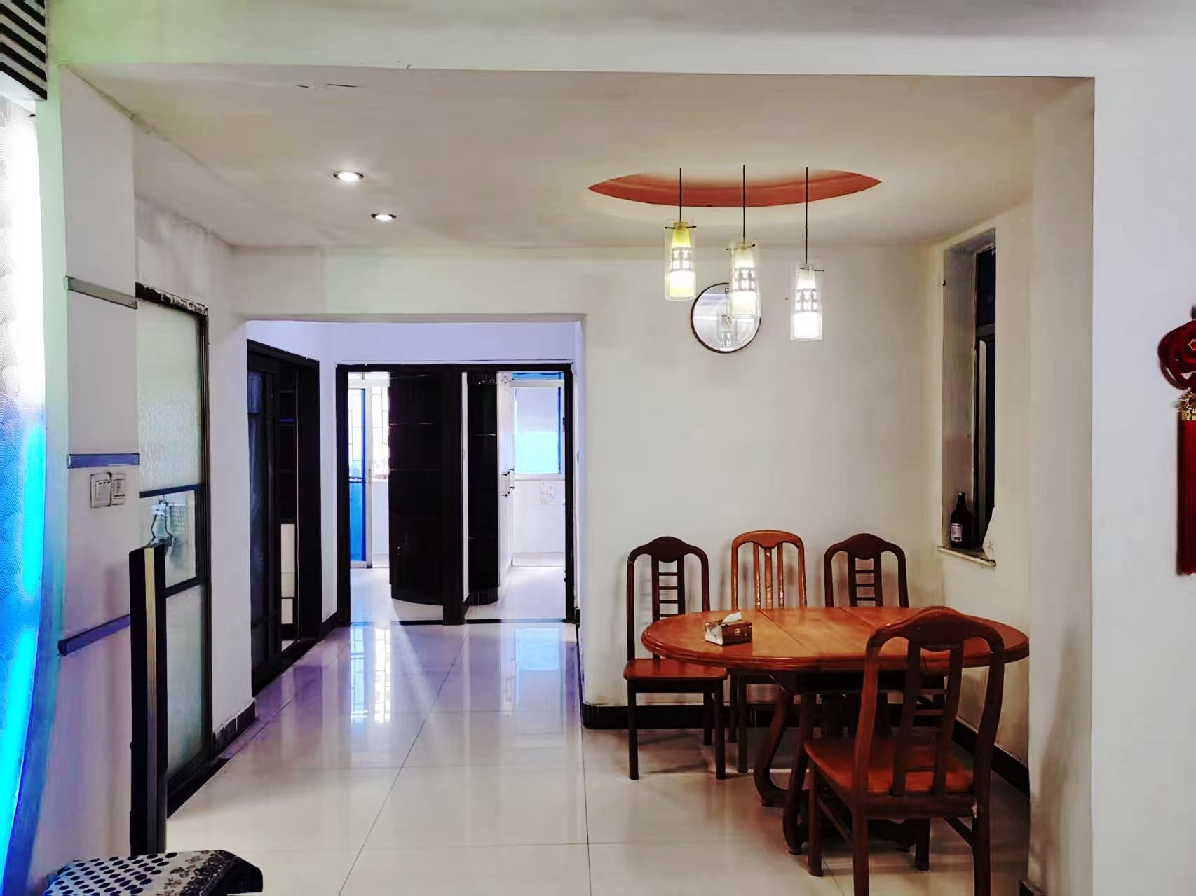 富成大厦 3室2厅1卫 2500.0元/月 富成大厦 3室2厅1卫 2500.0元/月室内图