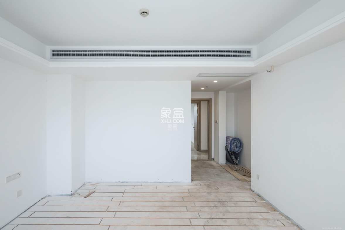 南山梅溪一方  4室2厅2卫    178.0万 南山梅溪一方  4室2厅2卫    178.0万卧室