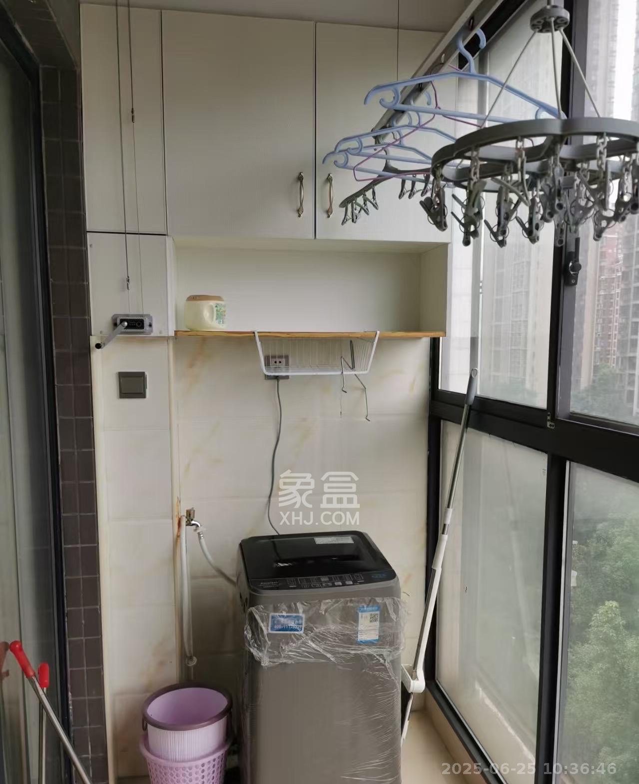 蓝山郡  1室1厅1卫   1400.00元/月室内图