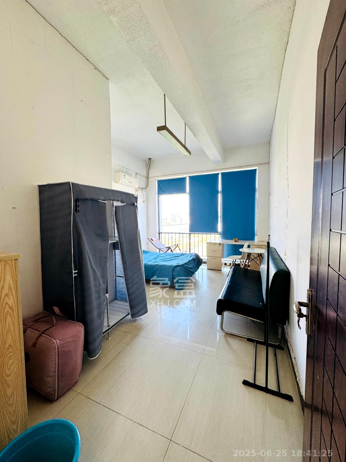 国际企业中心   427.57㎡      6500.0元/月室内图