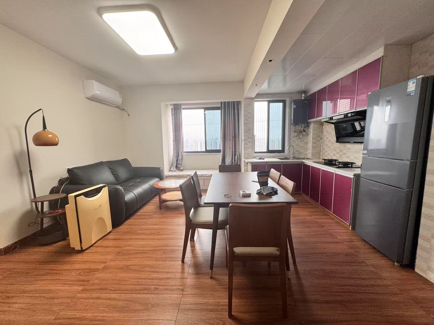 民俗文化广场 1室1厅1卫 1500.0元/月 民俗文化广场 1室1厅1卫 1500.0元/月室内图