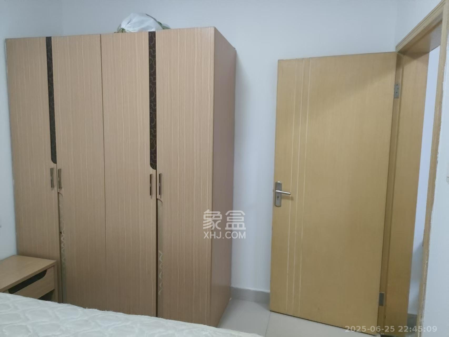 标志浪漫满屋（枫景公寓）  1室1厅1卫   1600.00元/月室内图