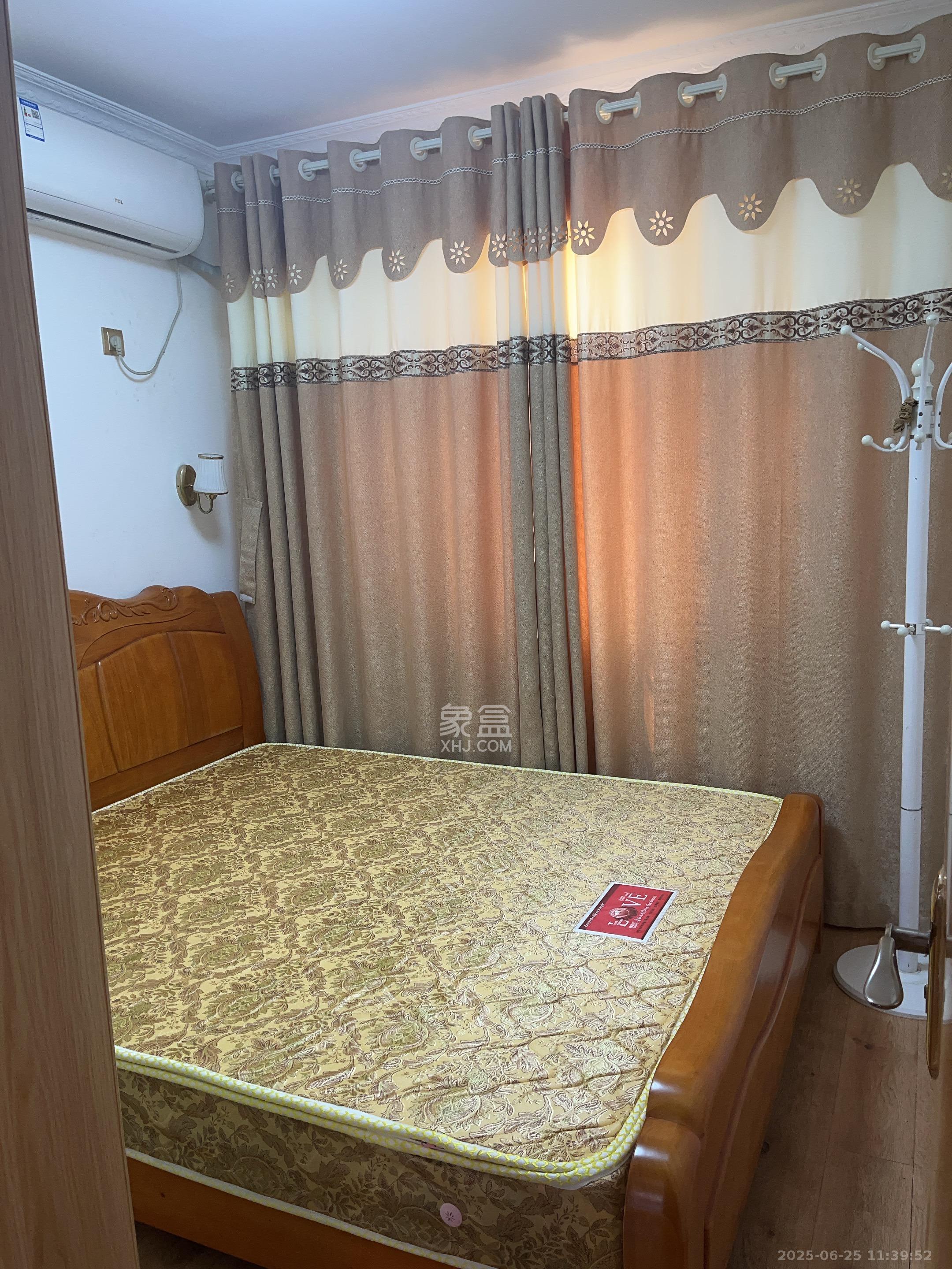 深业睿城  3室2厅2卫   2600.00元/月室内图
