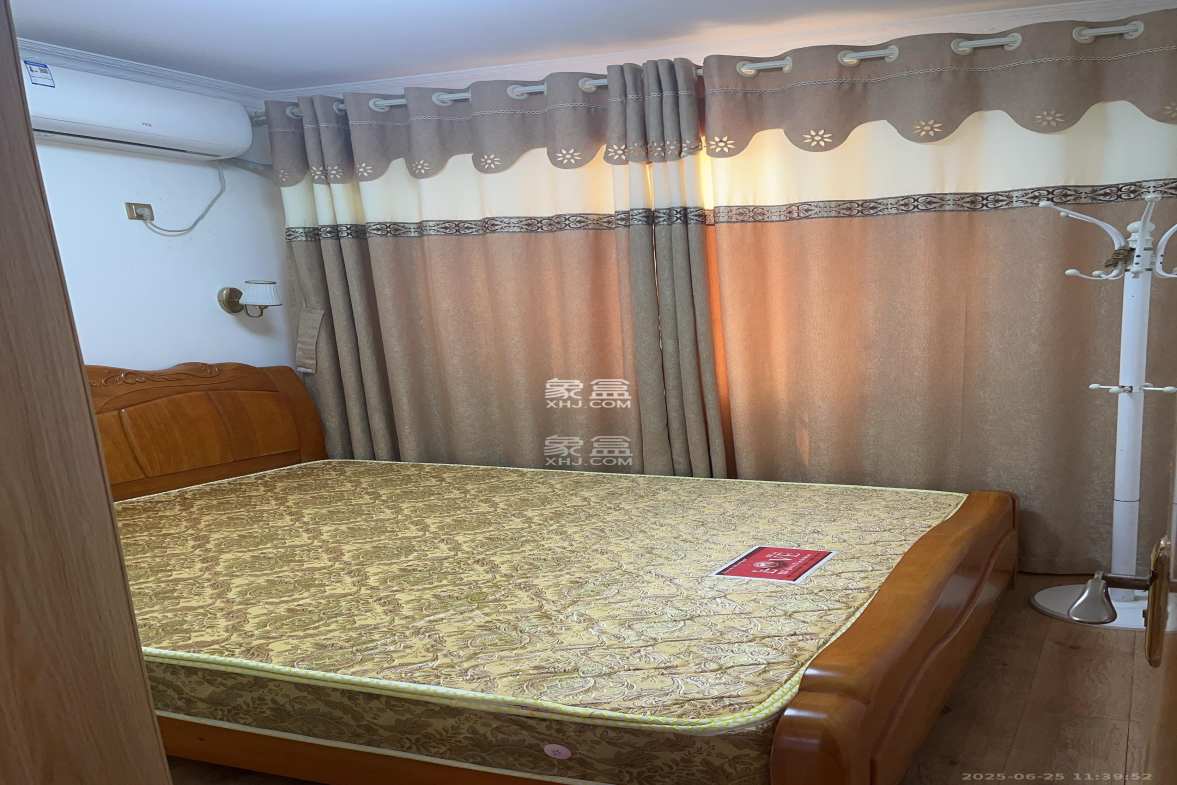 深业睿城 3室2厅2卫 2600.0元/月 深业睿城 3室2厅2卫 2600.0元/月室内图