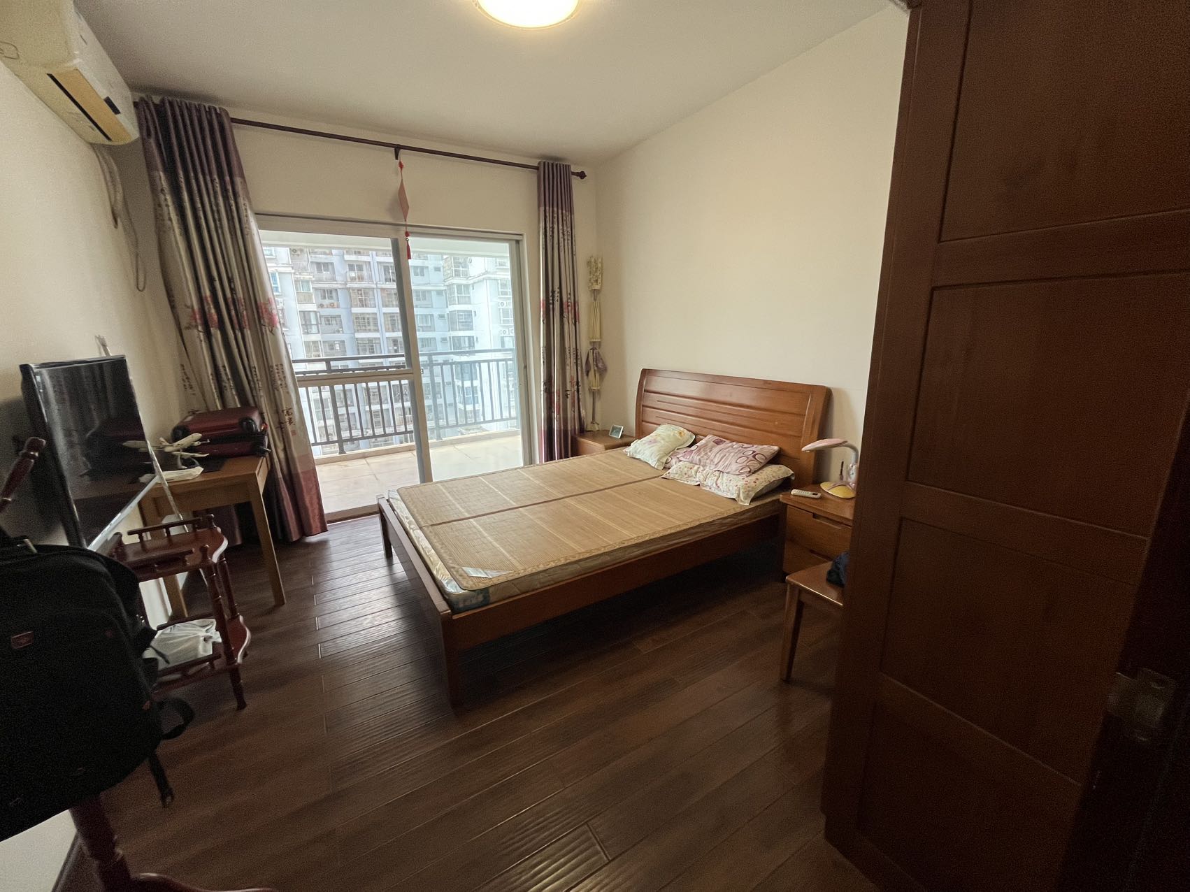 海航城 4室2厅2卫 2500.0元/月 海航城 4室2厅2卫 2500.0元/月室内图