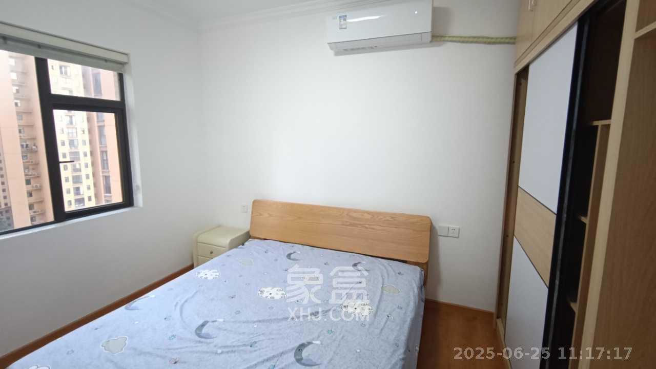 德润小区(丰升德润小区) 2室2厅1卫 2700.0元/月 德润小区(丰升德润小区) 2室2厅1卫 2700.0元/月室内图