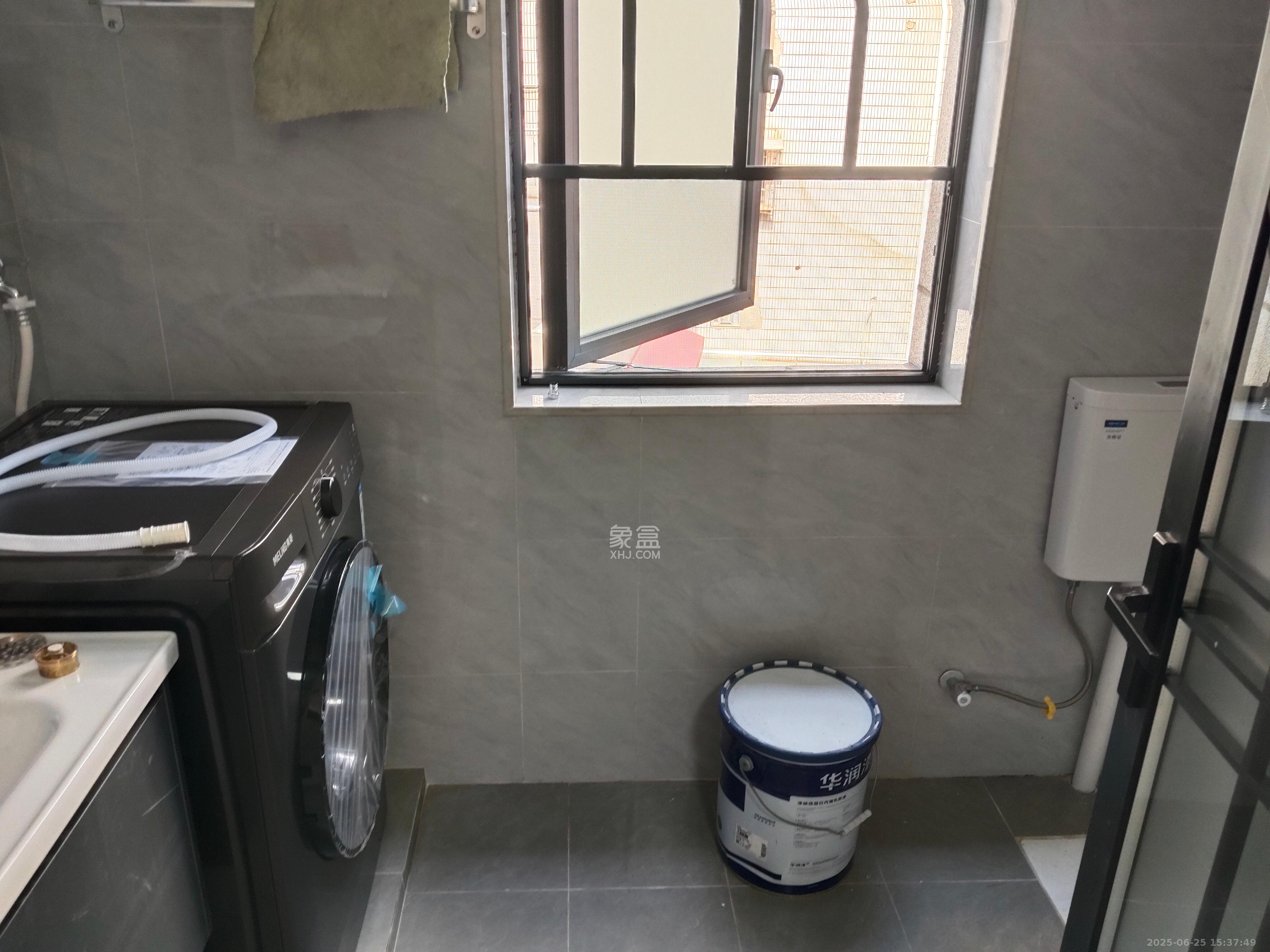 犁头前街36号  1室1厅1卫    2300.0元/月室内图