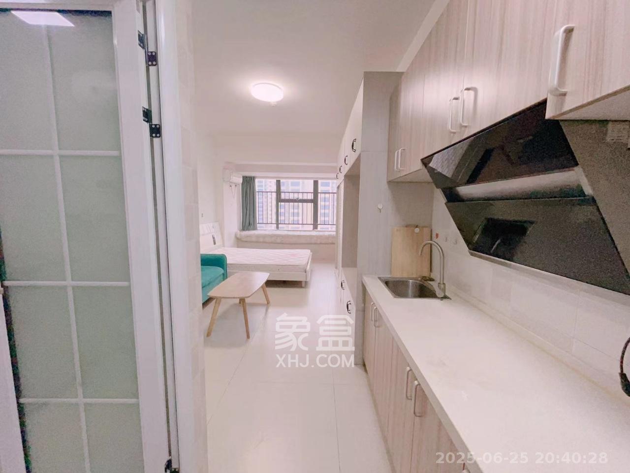 裕天国际商汇中心 1室0厅1卫 1500.0元/月 裕天国际商汇中心 1室0厅1卫 1500.0元/月室内图