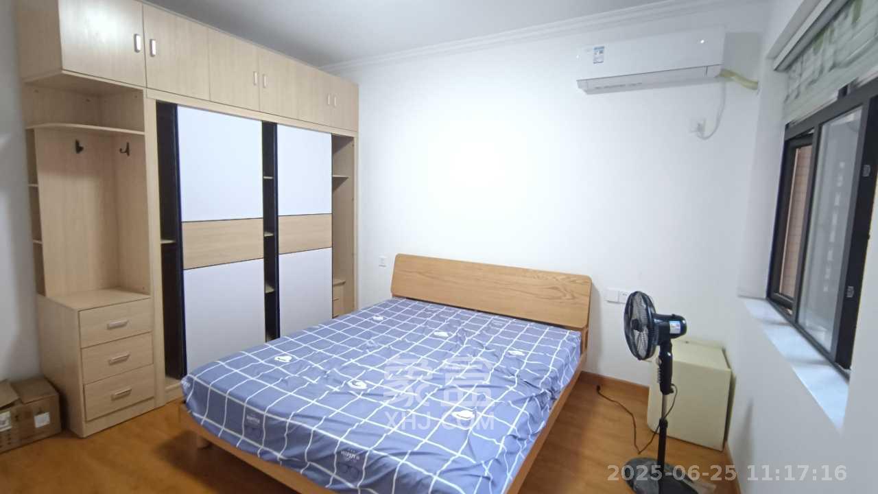 德润小区（丰升德润小区）  3室2厅1卫   2800.00元/月室内图