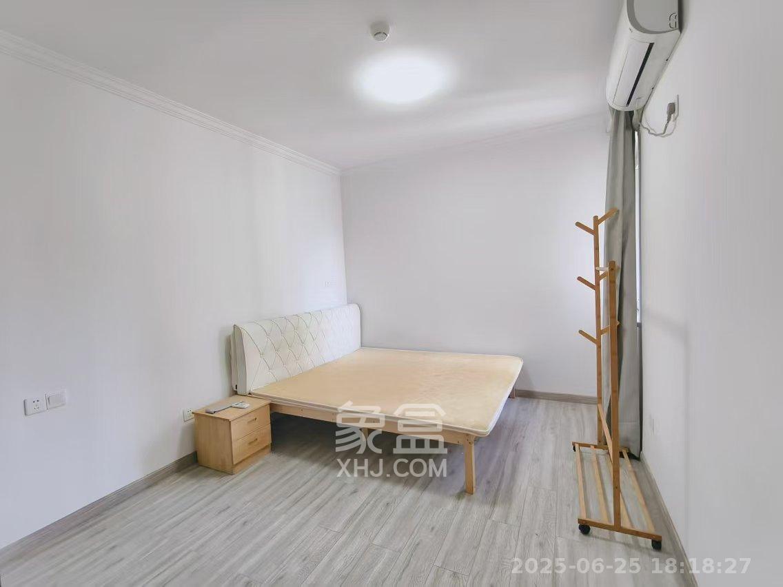 北辰三角洲C2区  3室1厅1卫   3300.00元/月室内图