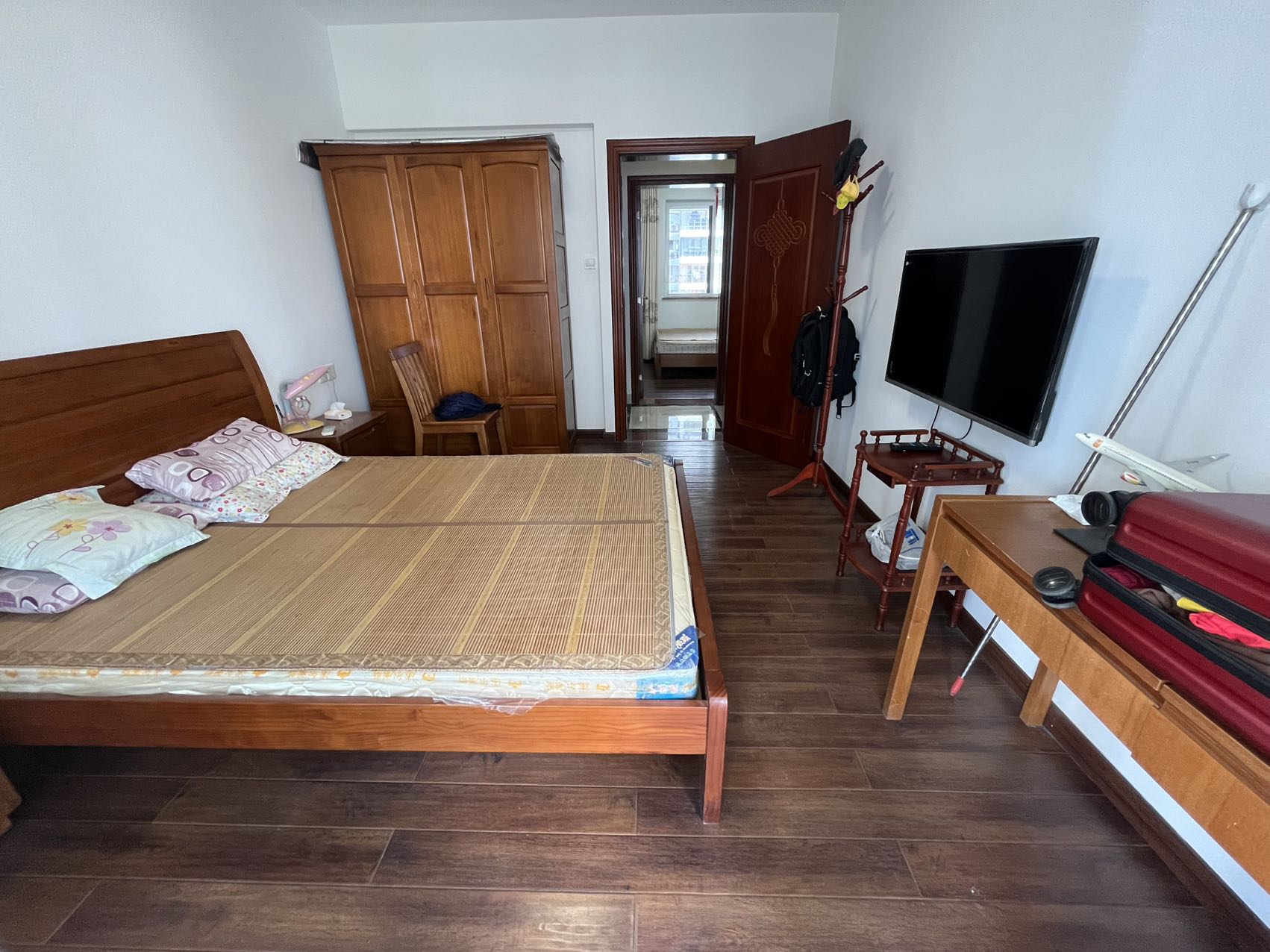 海航城 4室2厅2卫 2500.0元/月 海航城 4室2厅2卫 2500.0元/月室内图