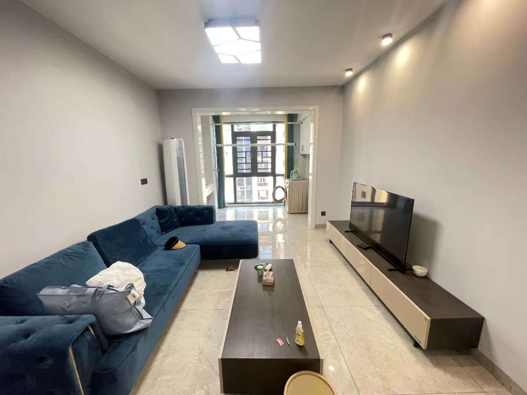 金钟时代城  2室1厅1卫    1600.0元/月 金钟时代城  2室1厅1卫    1600.0元/月室内图