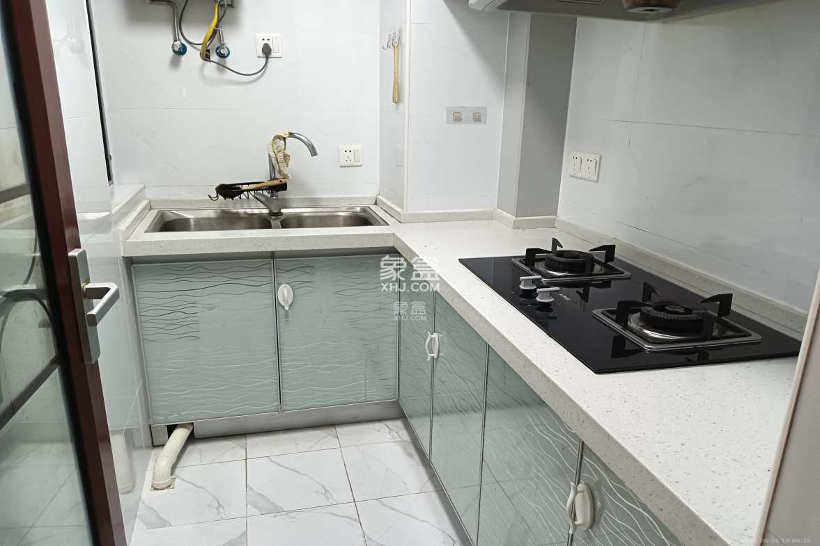 东怡外国(南湖一号) 1室0厅1卫 1800.0元/月 东怡外国(南湖一号) 1室0厅1卫 1800.0元/月室内图