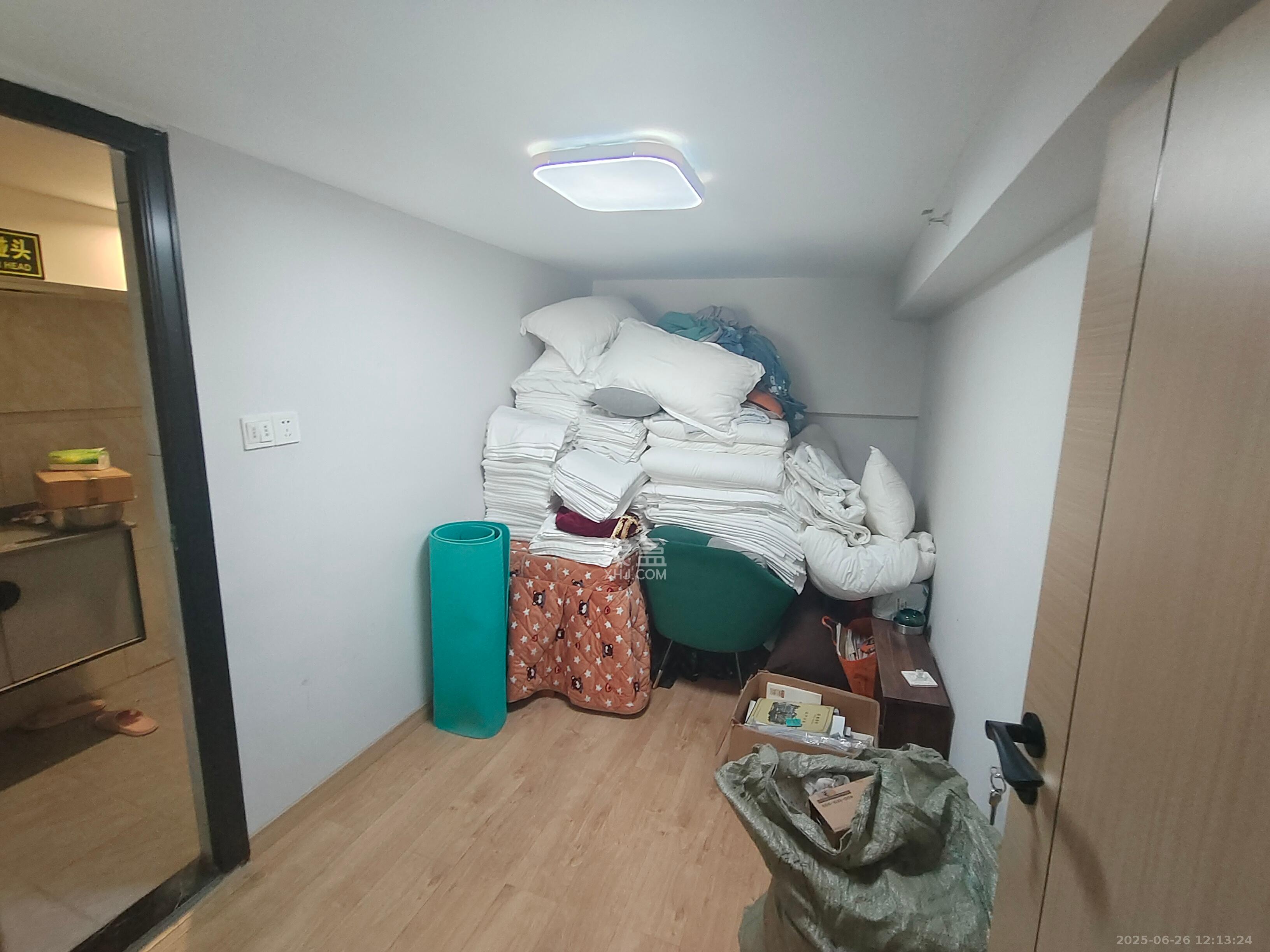 金地铂悦  2室0厅0卫    1800.0元/月 金地铂悦  2室0厅0卫    1800.0元/月室内图