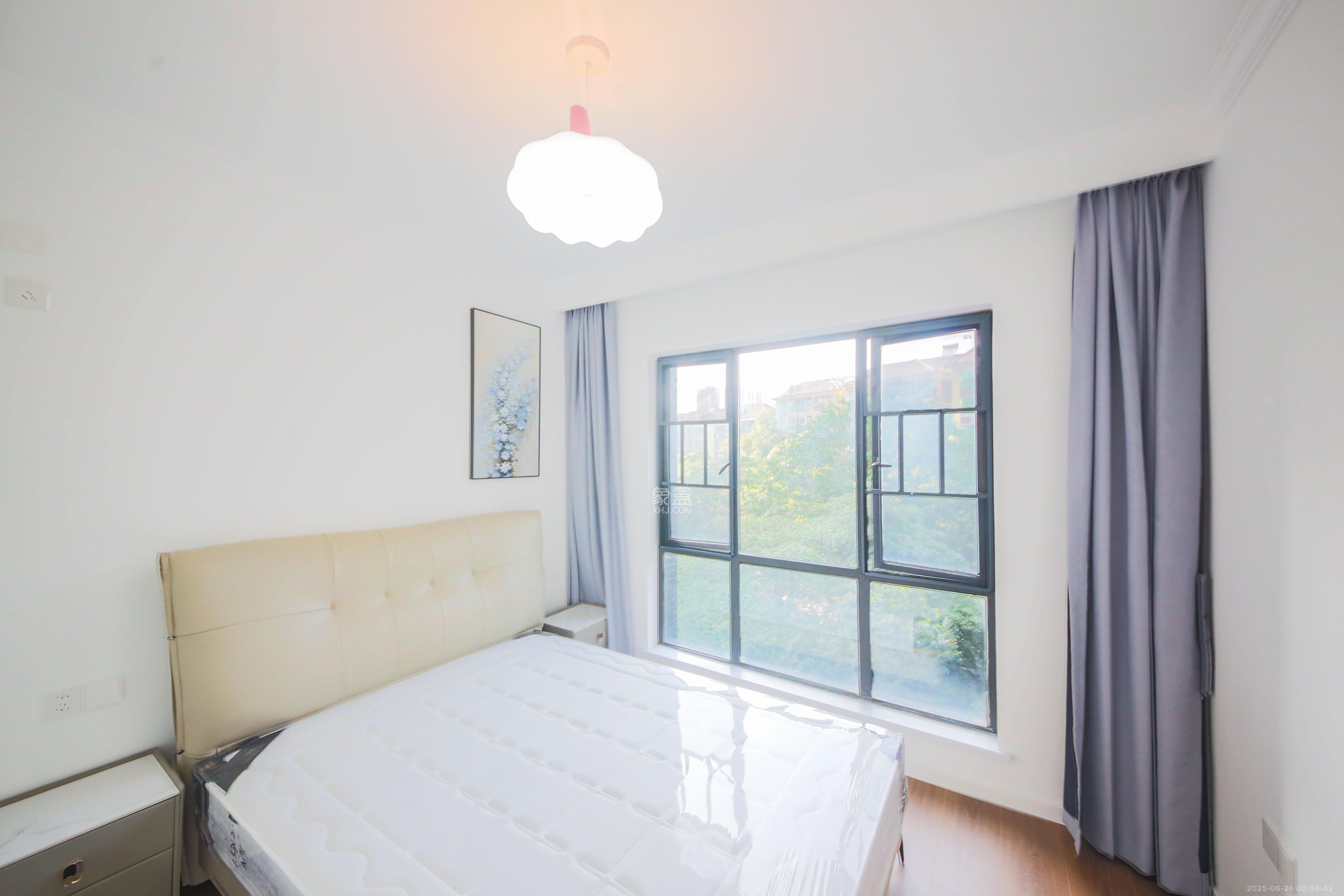 和庄  3室2厅2卫    98.0万 和庄  3室2厅2卫    98.0万卧室