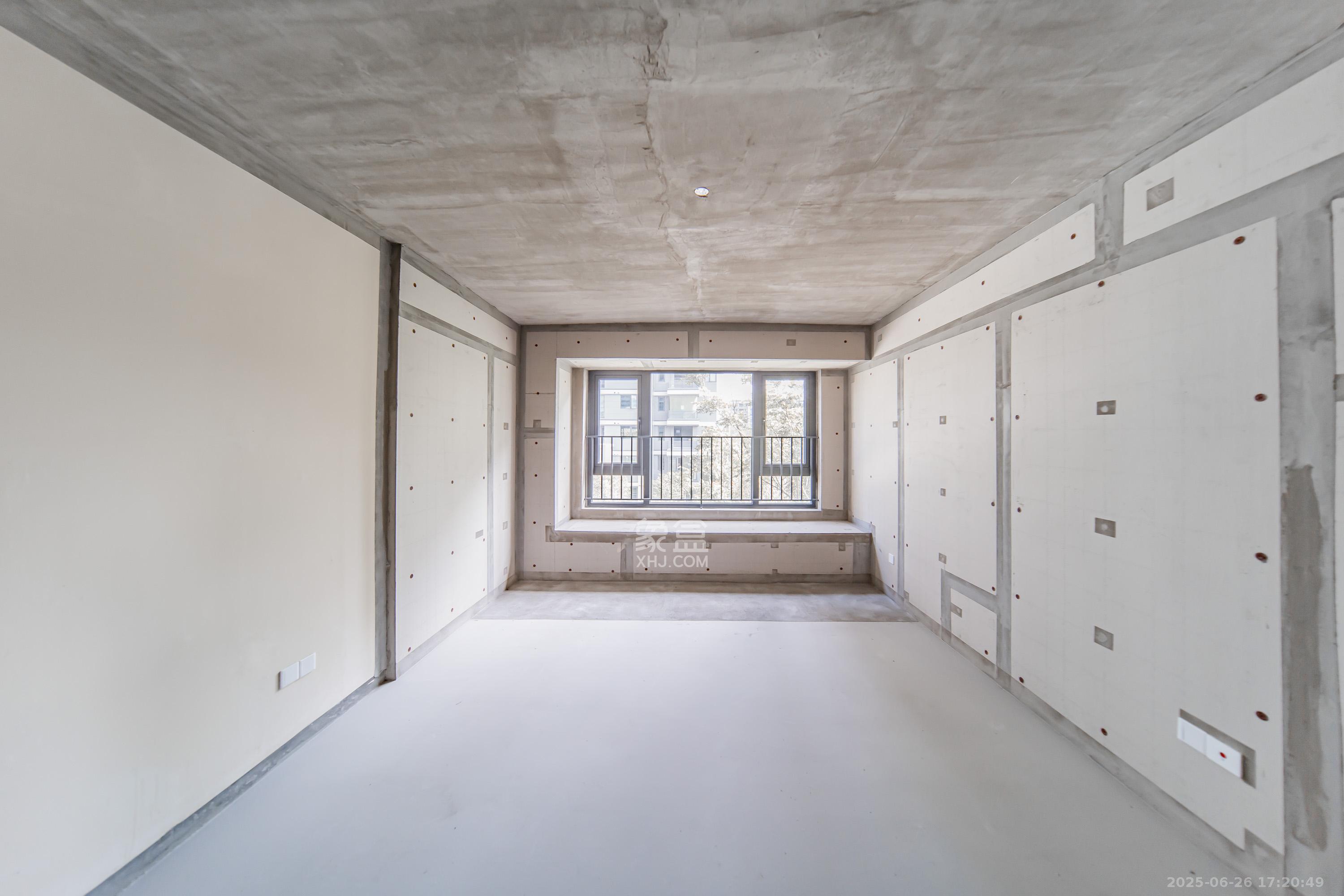 华润置地洋湖天序  4室2厅2卫    188.0万 华润置地洋湖天序  4室2厅2卫    188.0万卧室