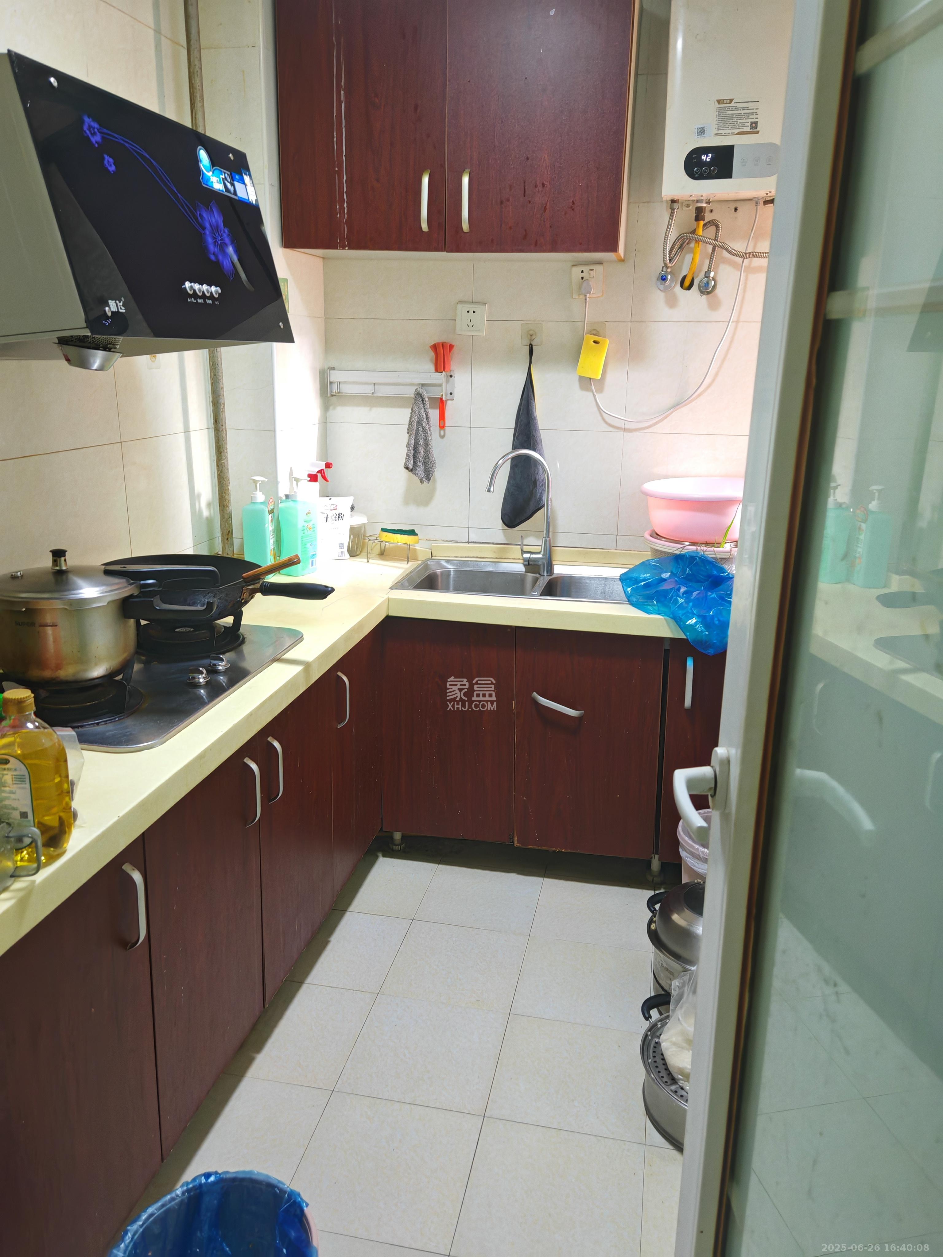 东玺门 2室2厅1卫 2600.0元/月 东玺门 2室2厅1卫 2600.0元/月室内图