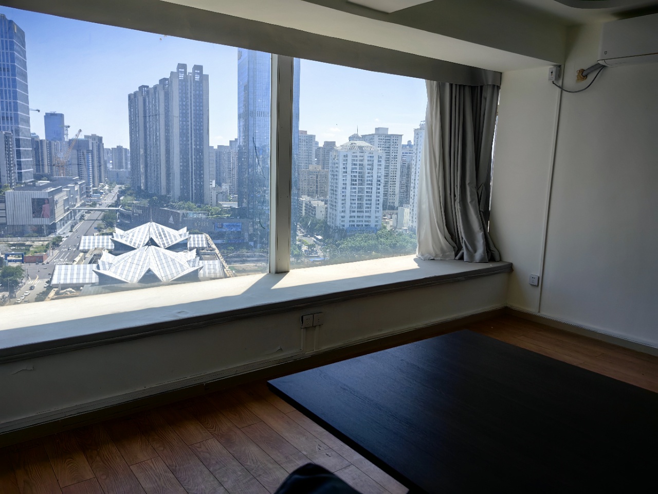 半山花园 8室1厅0卫 16800.0元/月 半山花园 8室1厅0卫 16800.0元/月室内图