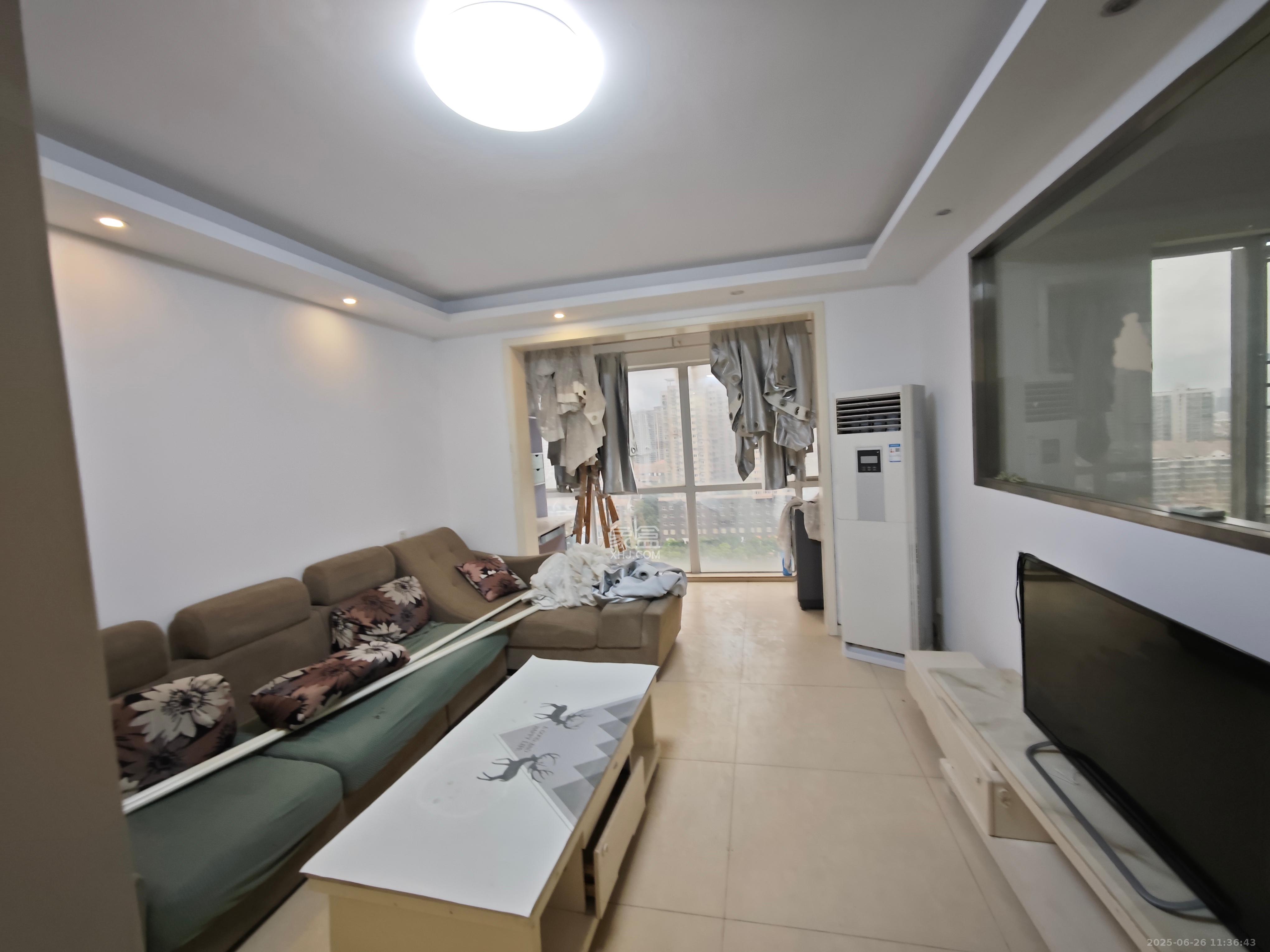 恒广国际景园一二区 1室2厅1卫 1900.0元/月 恒广国际景园一二区 1室2厅1卫 1900.0元/月室内图