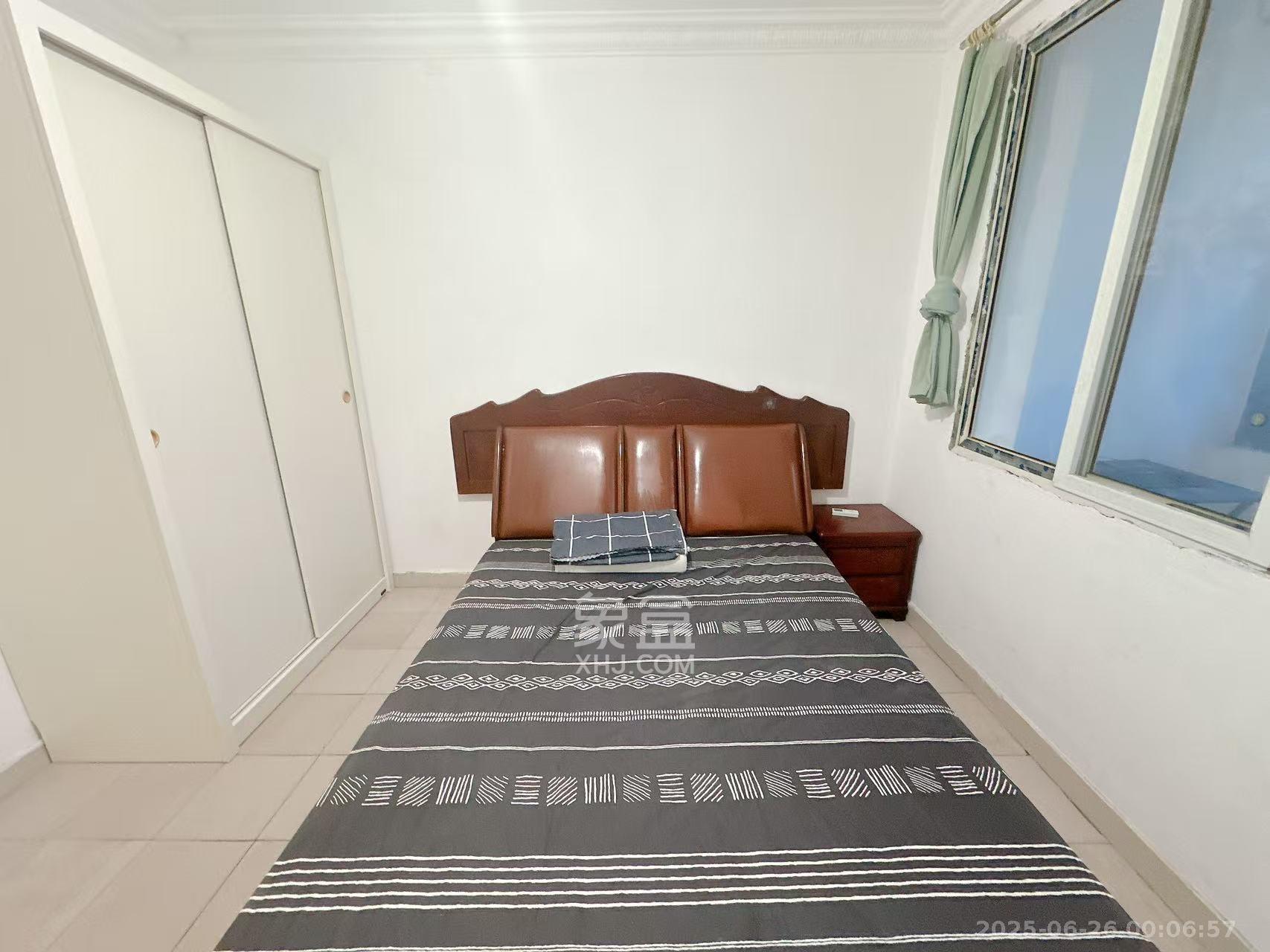 吉景小区 3室1厅1卫 1600.0元/月 吉景小区 3室1厅1卫 1600.0元/月室内图