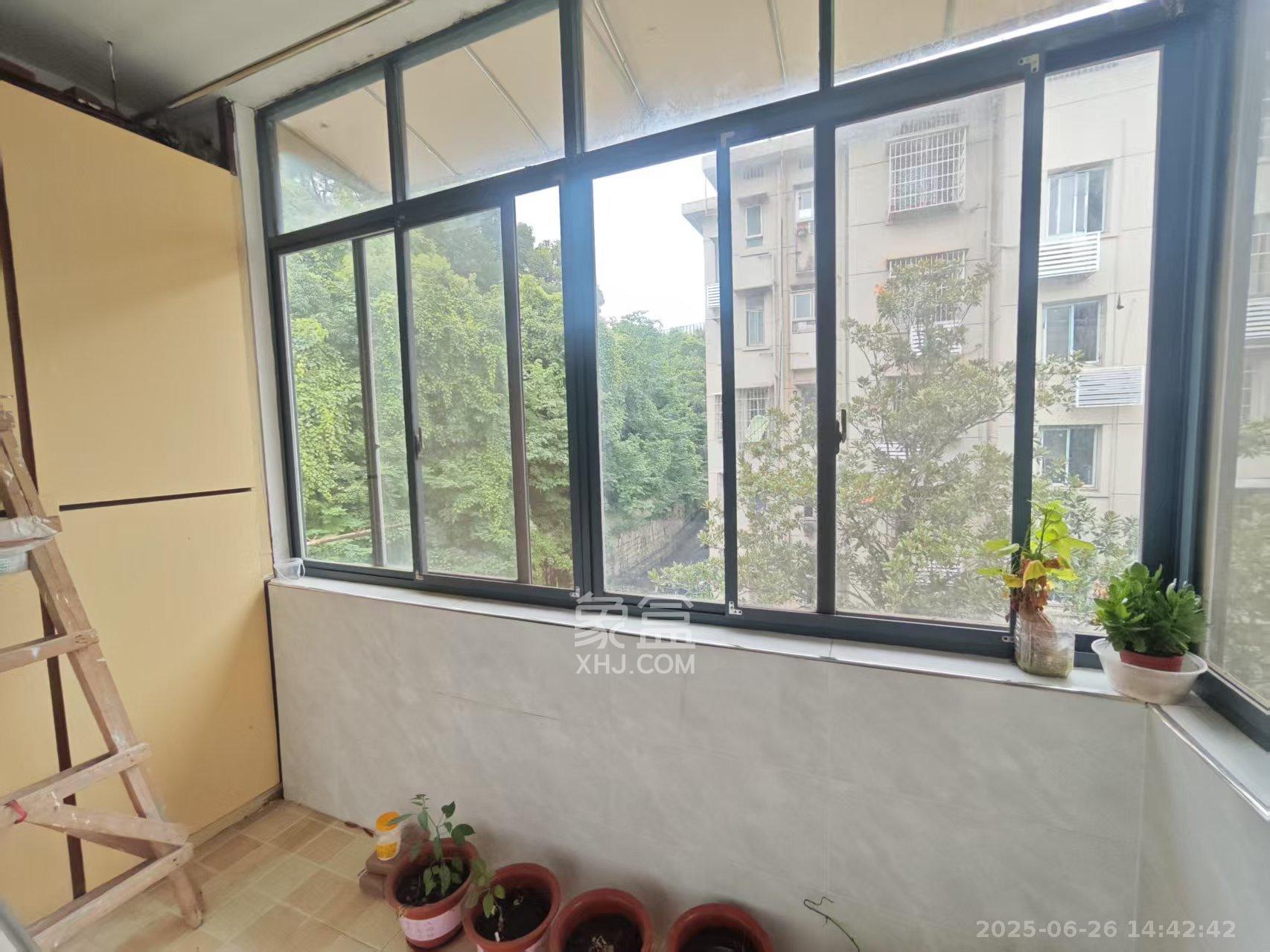 木材厂宿舍(南湖医院对面) 1室0厅0卫 1500.0元/月 木材厂宿舍(南湖医院对面) 1室0厅0卫 1500.0元/月室内图