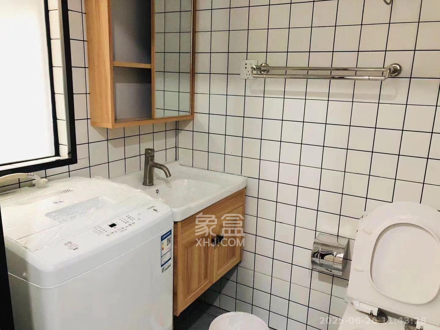 东盈商业广场（华泉城市广场）  1室1厅1卫   1700.00元/月室内图