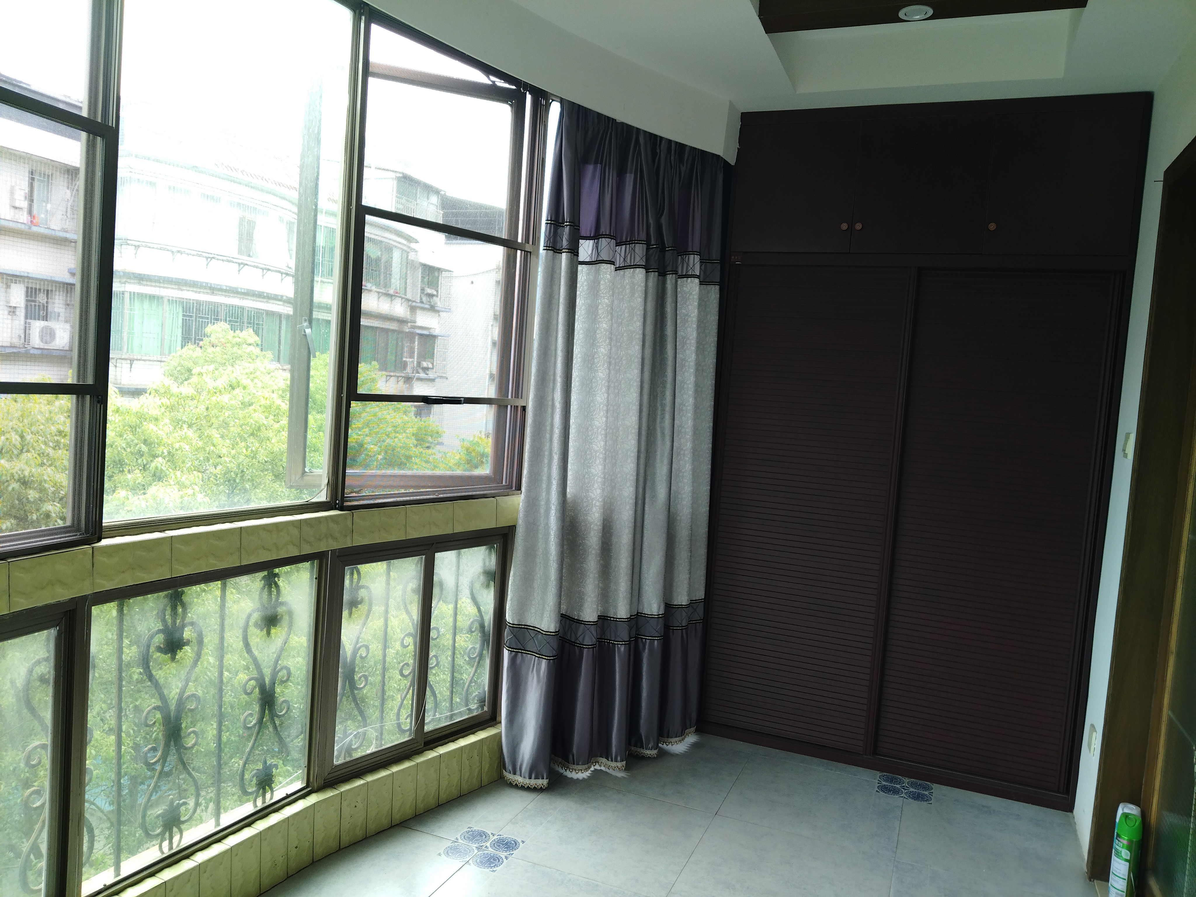 市委家属区东院  4室2厅2卫   78.00万室内图