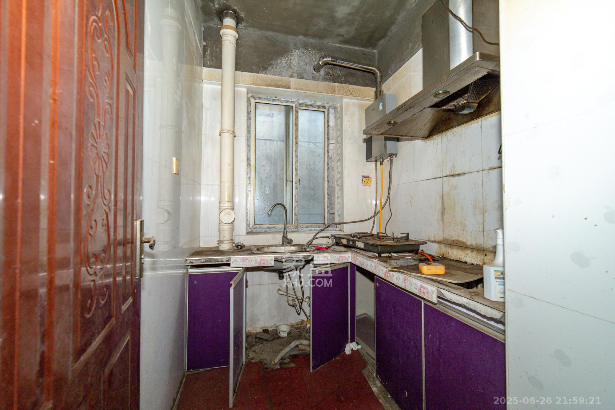 未来现代城 2室2厅1卫 49.8万 未来现代城 2室2厅1卫 49.8万厨房