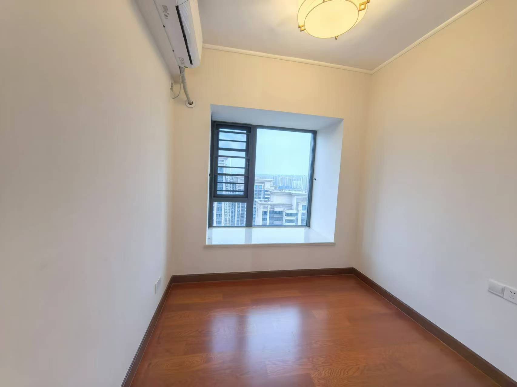 株洲恒大悦珑台 4室2厅2卫 95.0万 株洲恒大悦珑台 4室2厅2卫 95.0万室内图