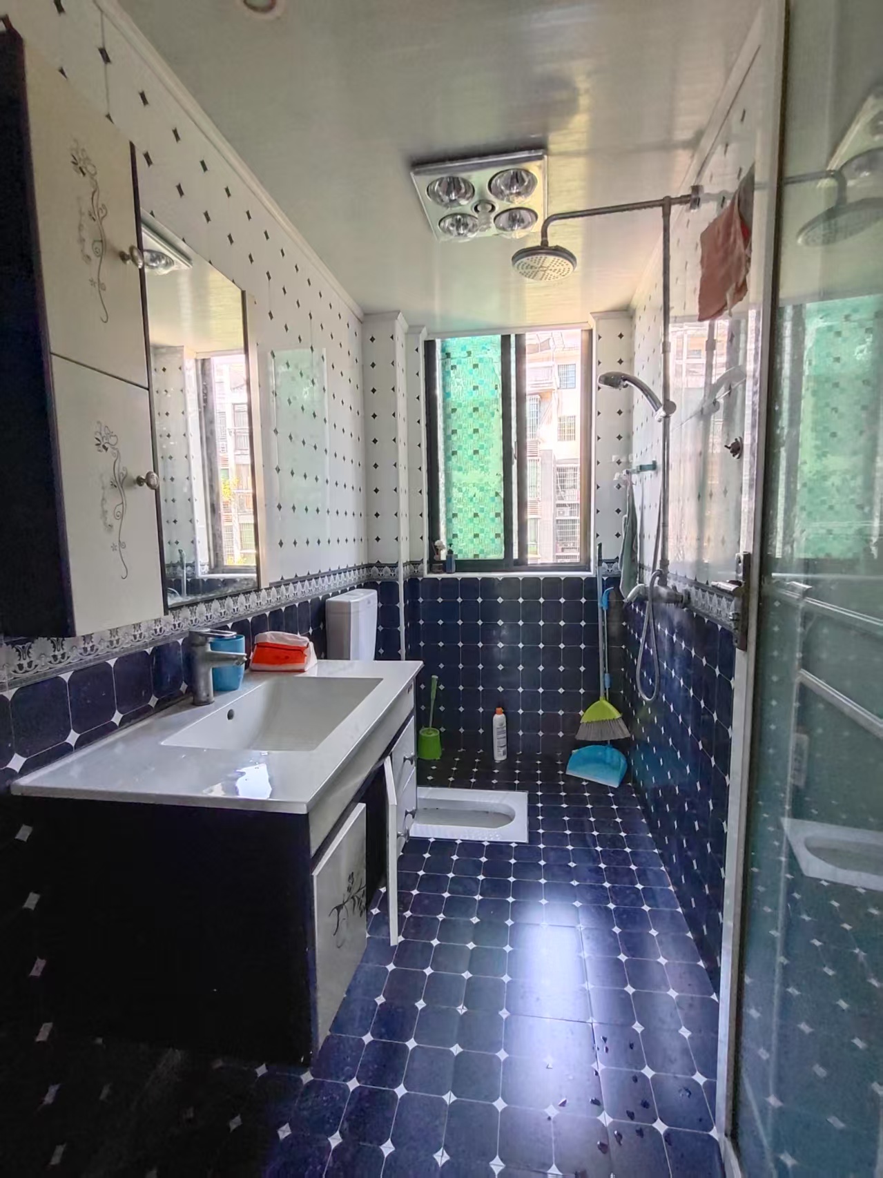 博达江洲花园  2室1厅1卫    1500.0元/月 博达江洲花园  2室1厅1卫    1500.0元/月室内图