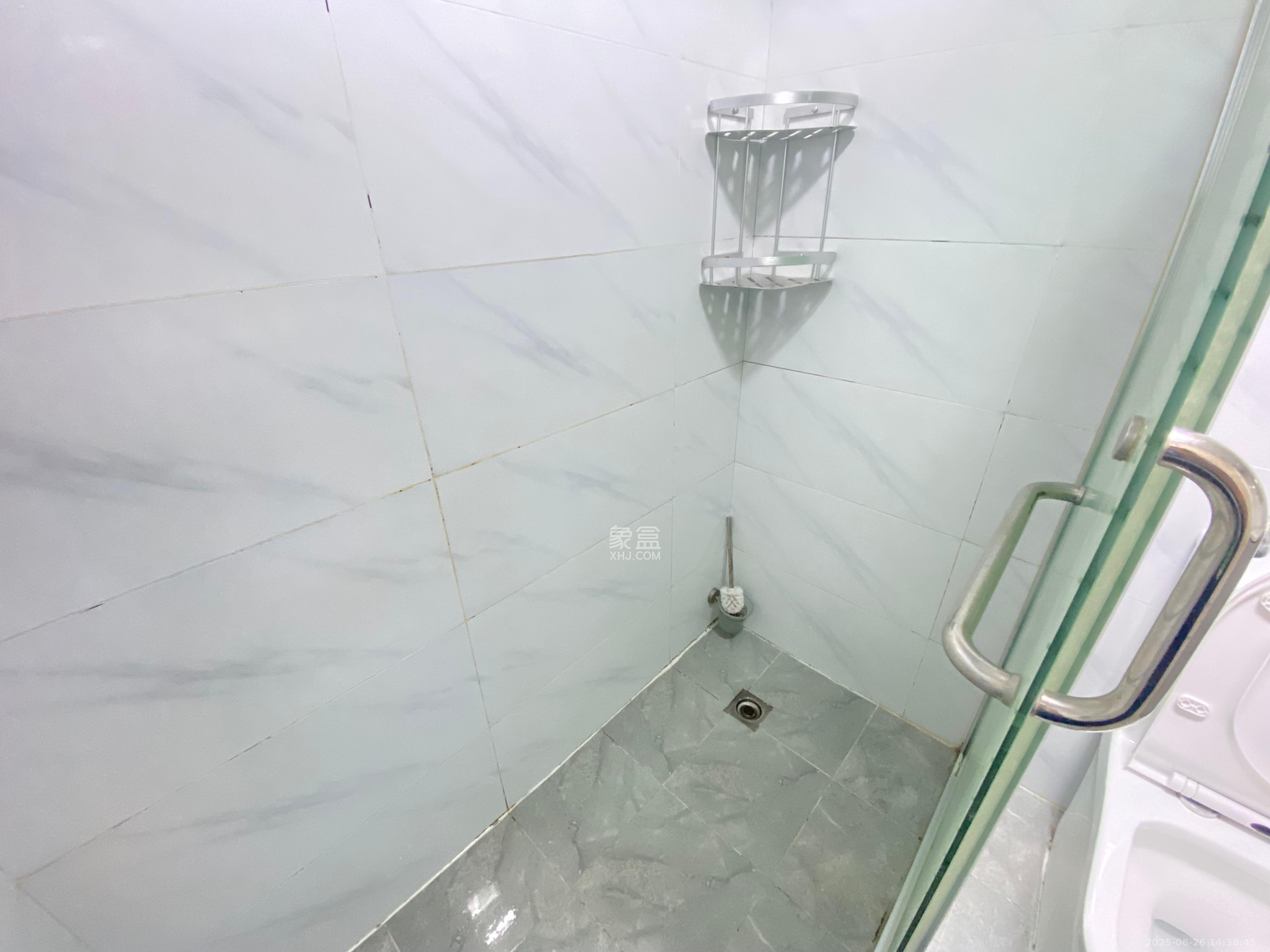 佳程C+公寓  1室0厅1卫    1800.0元/月室内图