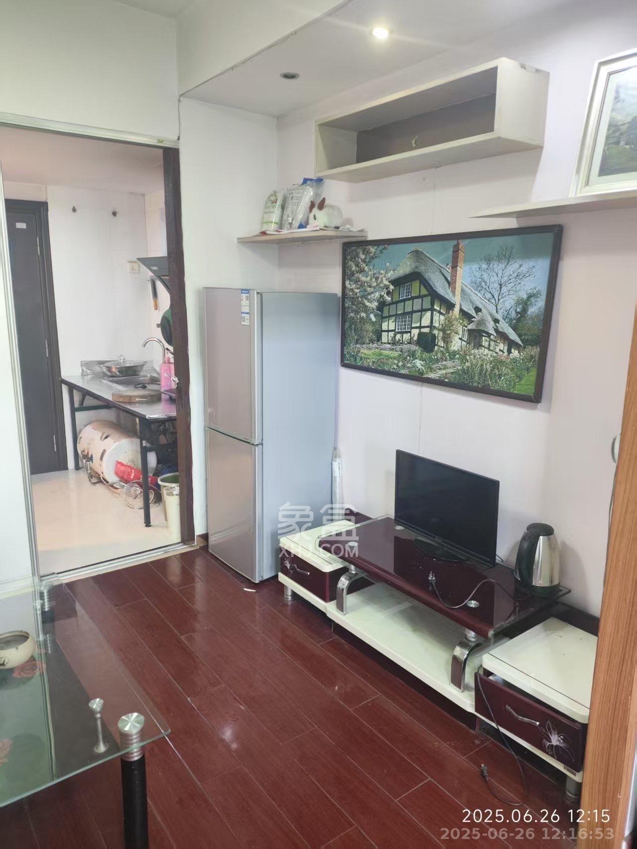 生活艺术城 1室1厅1卫 1200.0元/月 生活艺术城 1室1厅1卫 1200.0元/月室内图