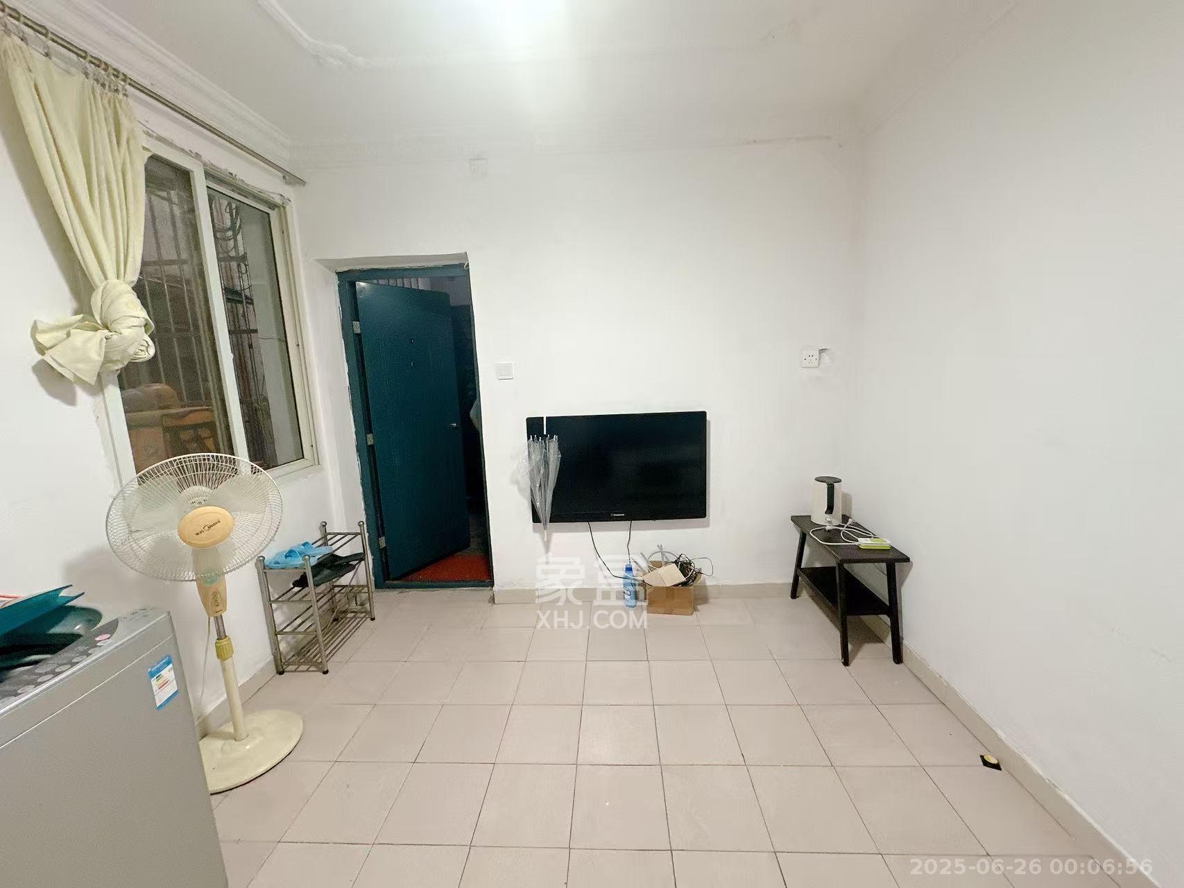 吉景小区 3室1厅1卫 1600.0元/月 吉景小区 3室1厅1卫 1600.0元/月室内图