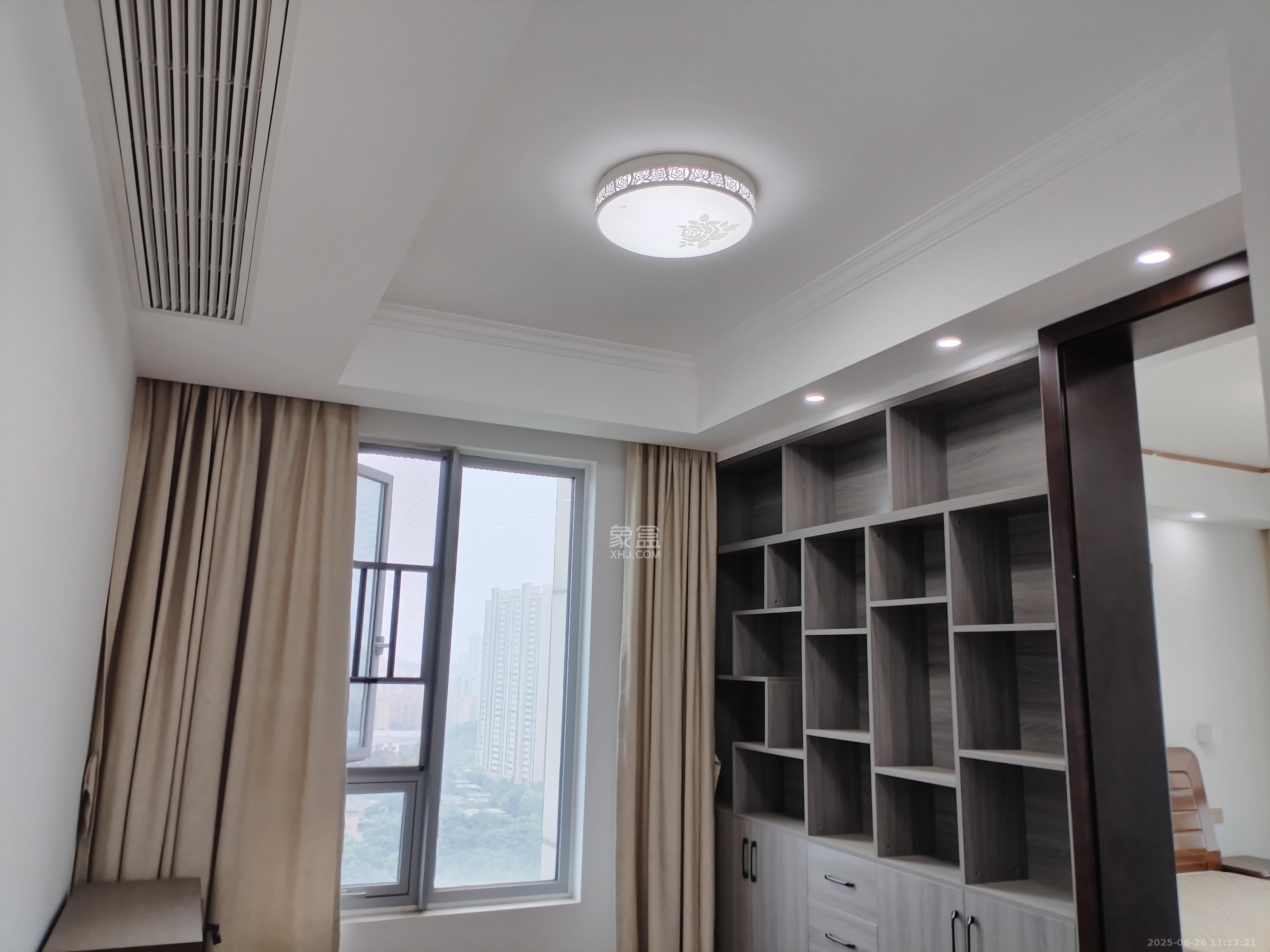 湘江壹号一二三期(创远湘江壹号) 4室2厅3卫 5500.0元/月 湘江壹号一二三期(创远湘江壹号) 4室2厅3卫 5500.0元/月室内图