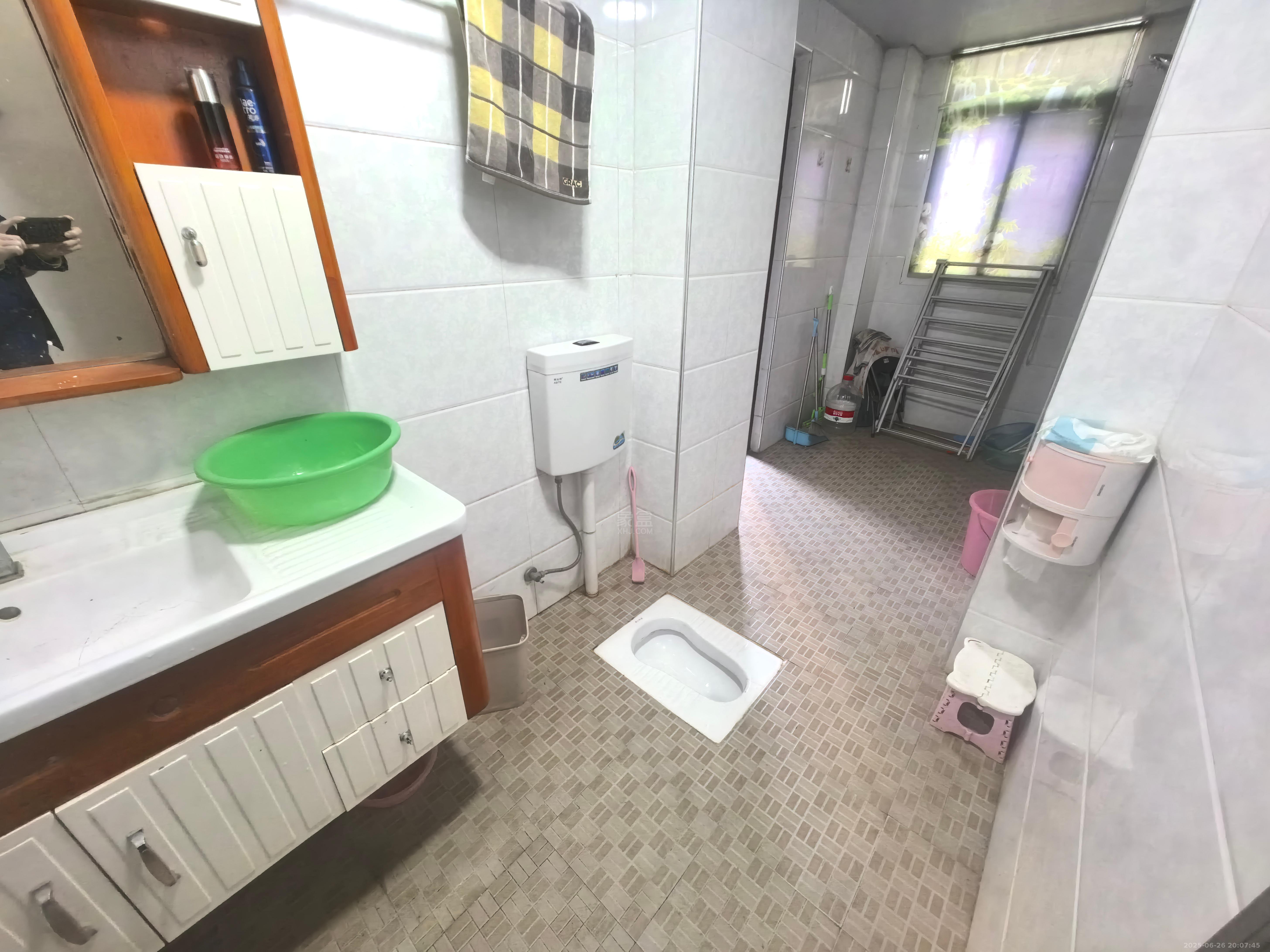 莱茵小镇  2室1厅1卫   1200.00元/月室内图