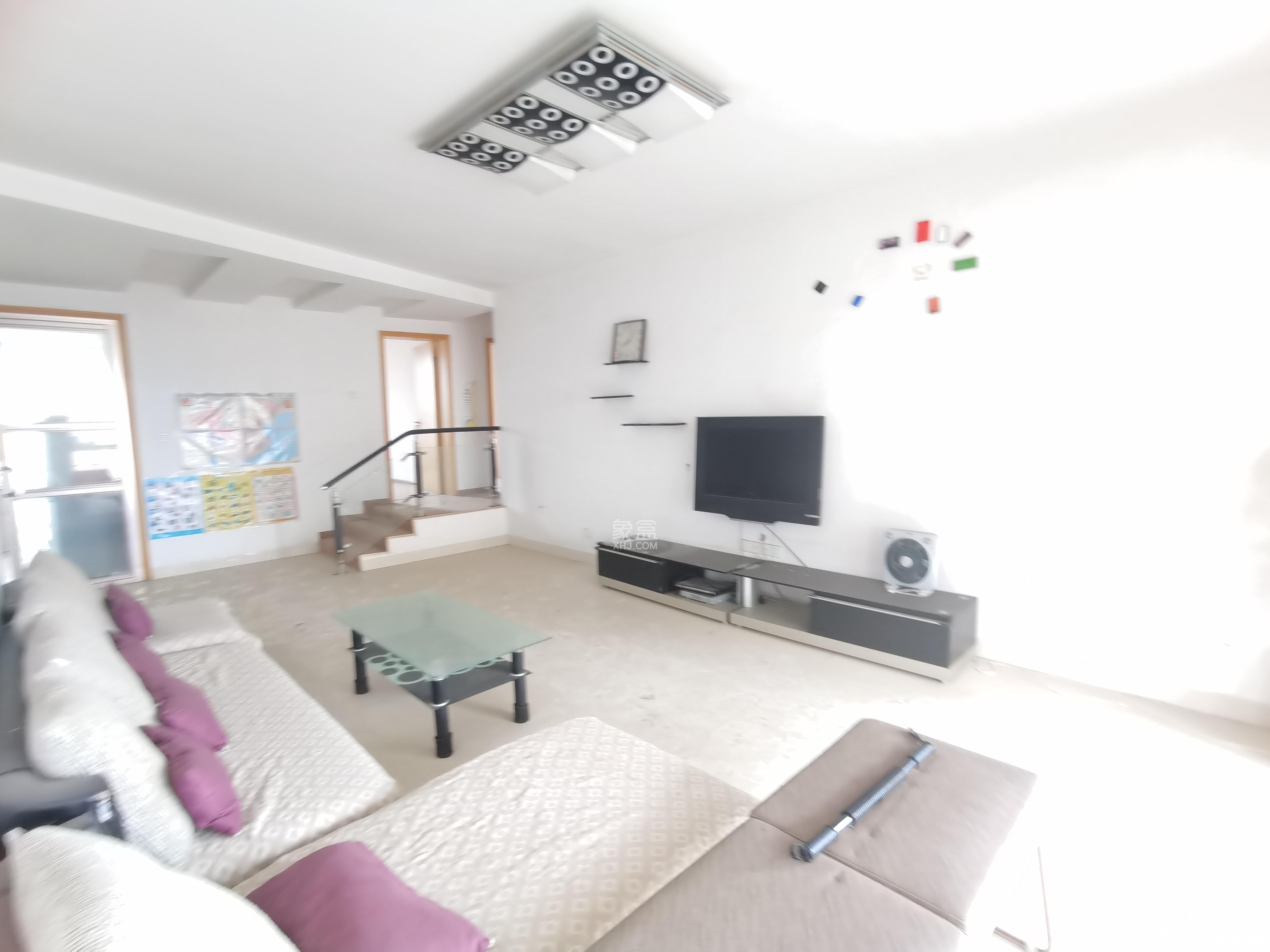 奋飞一百小区 4室2厅2卫 35.0万 奋飞一百小区 4室2厅2卫 35.0万室内图