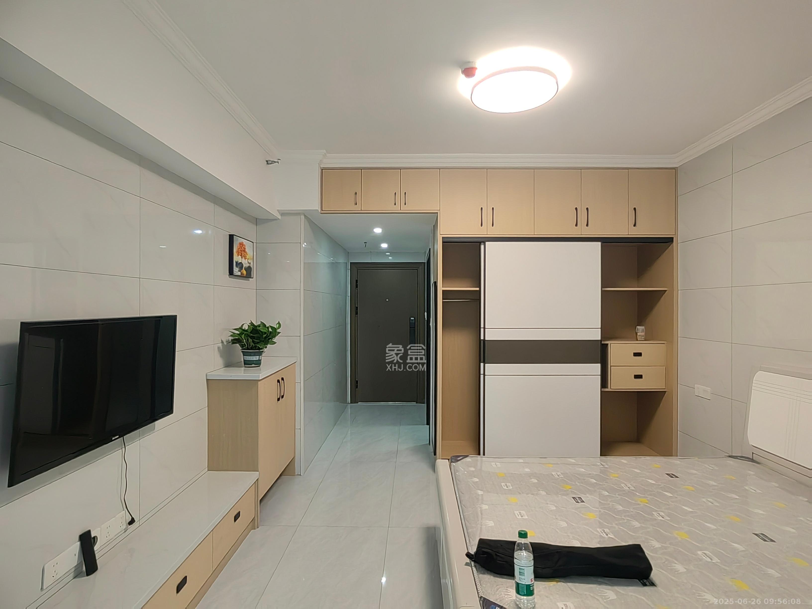 嘉裕大厦  1室1厅1卫   1600.00元/月室内图