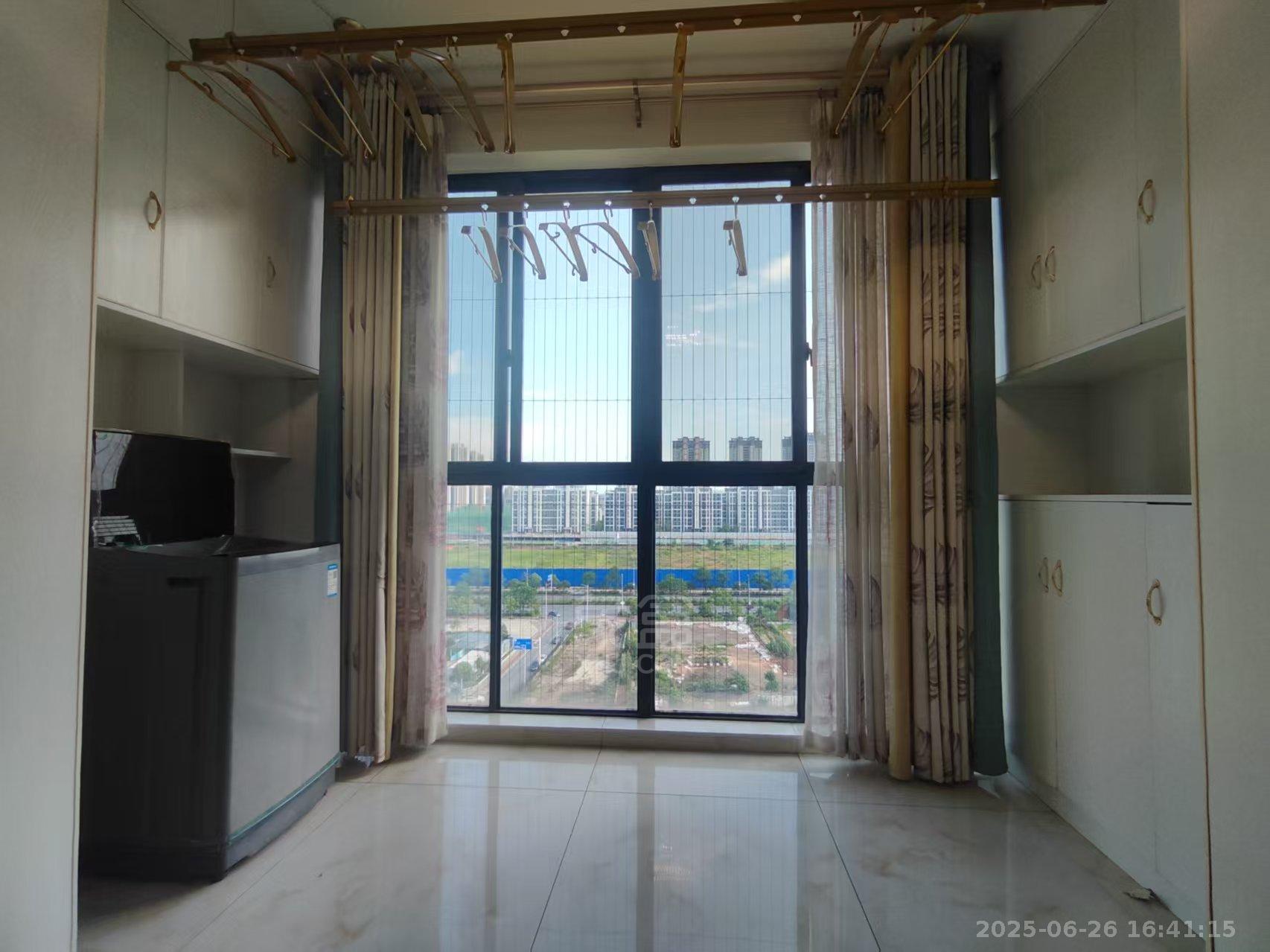 武广国际学苑 2室2厅1卫 2000.0元/月 武广国际学苑 2室2厅1卫 2000.0元/月室内图