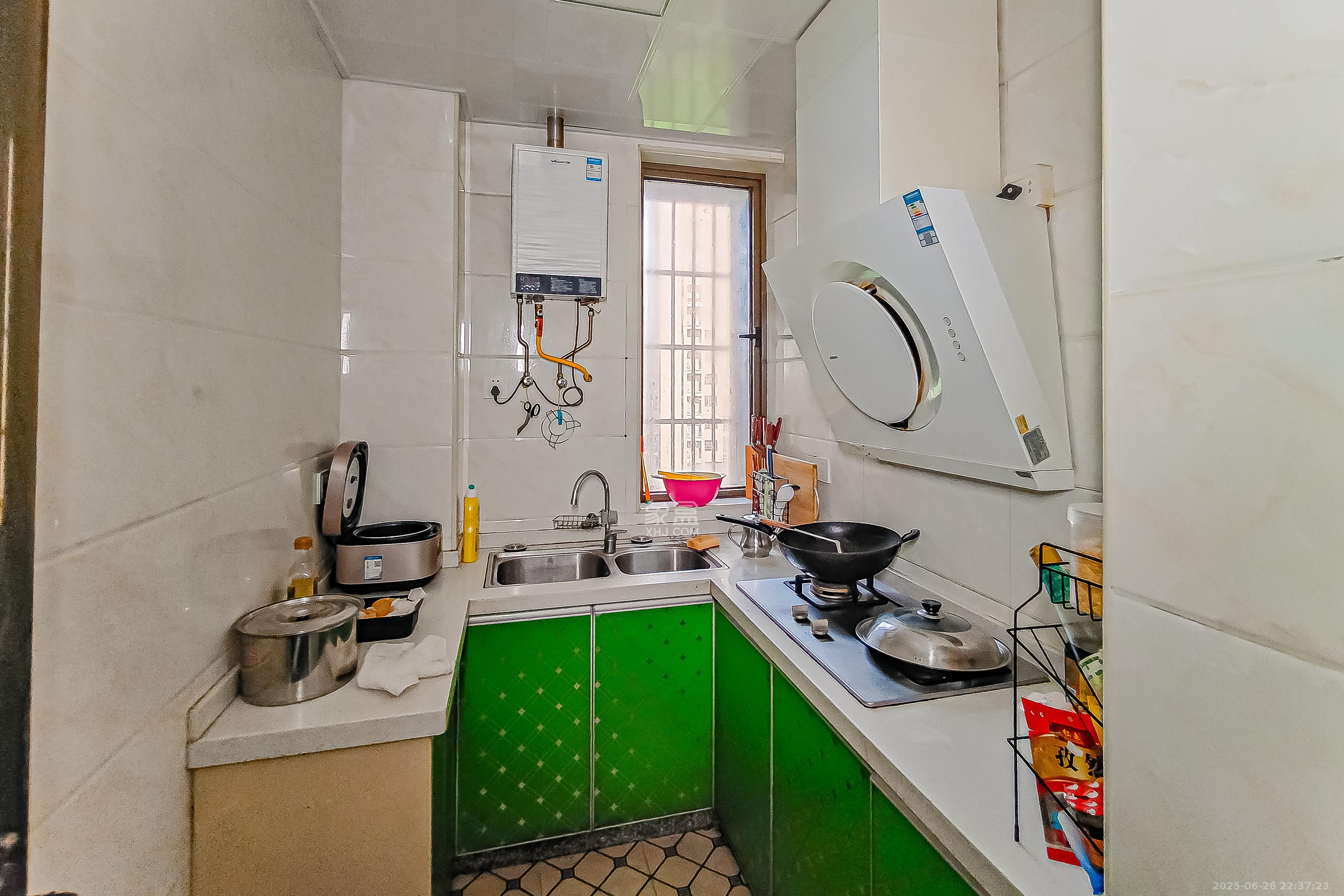 家和院  3室2厅1卫    72.0万 家和院  3室2厅1卫    72.0万厨房