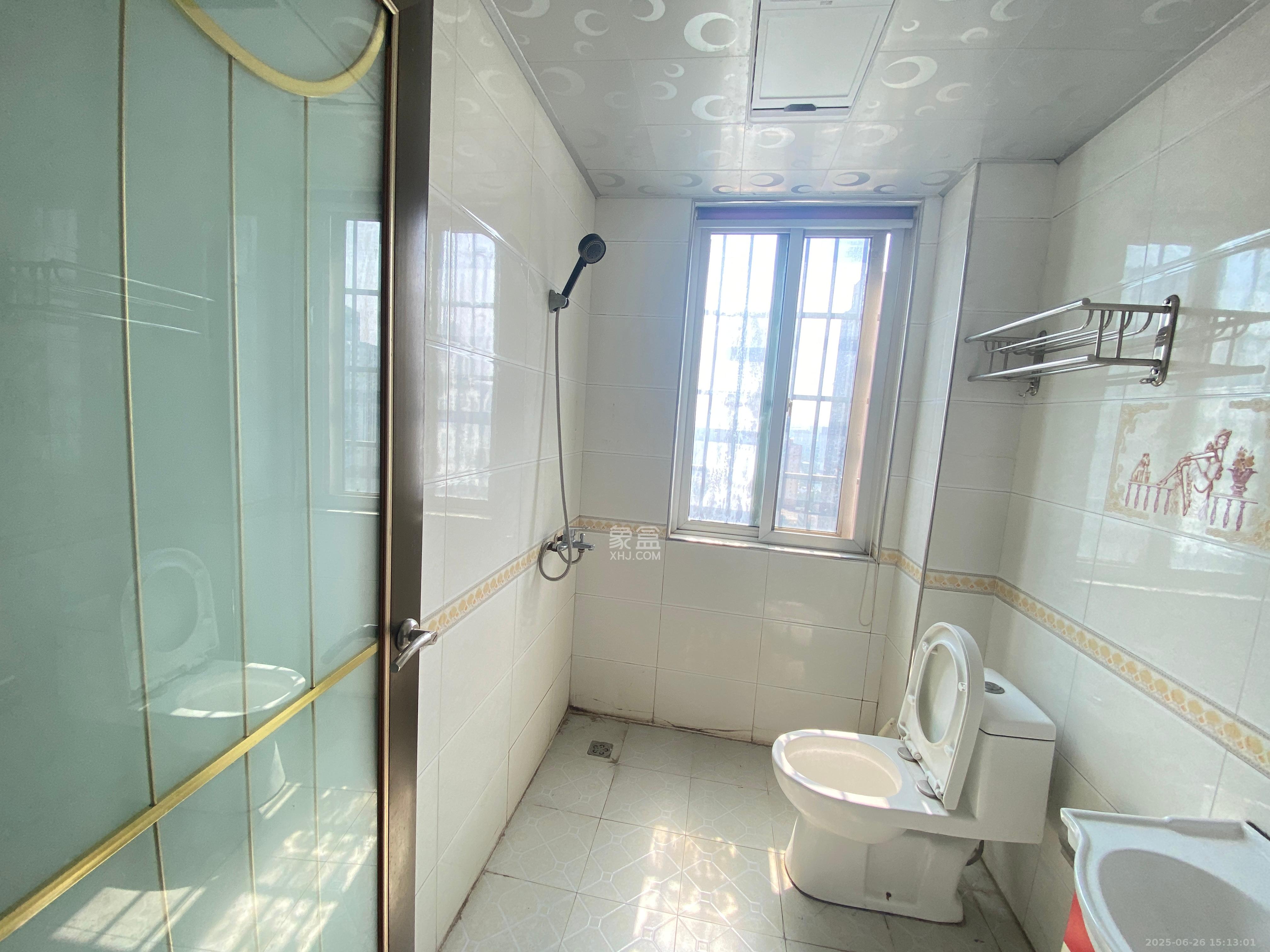 楚天世纪城东苑 3室2厅2卫 1900.0元/月 楚天世纪城东苑 3室2厅2卫 1900.0元/月室内图