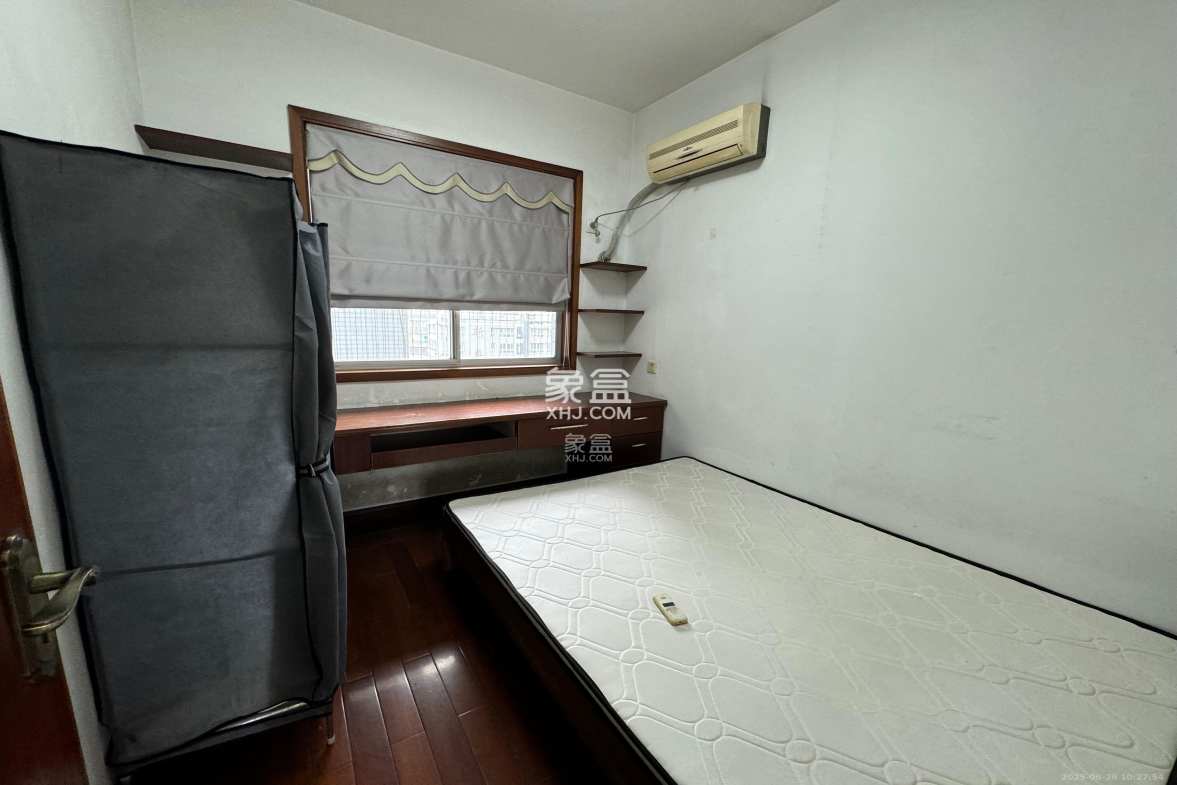 奥克大厦  4室2厅2卫    4000.0元/月 奥克大厦  4室2厅2卫    4000.0元/月室内图