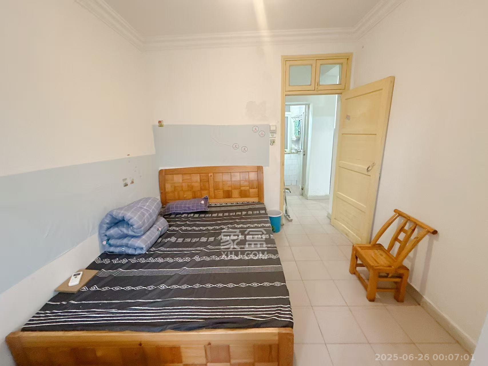 吉景小区 3室1厅1卫 1600.0元/月 吉景小区 3室1厅1卫 1600.0元/月室内图