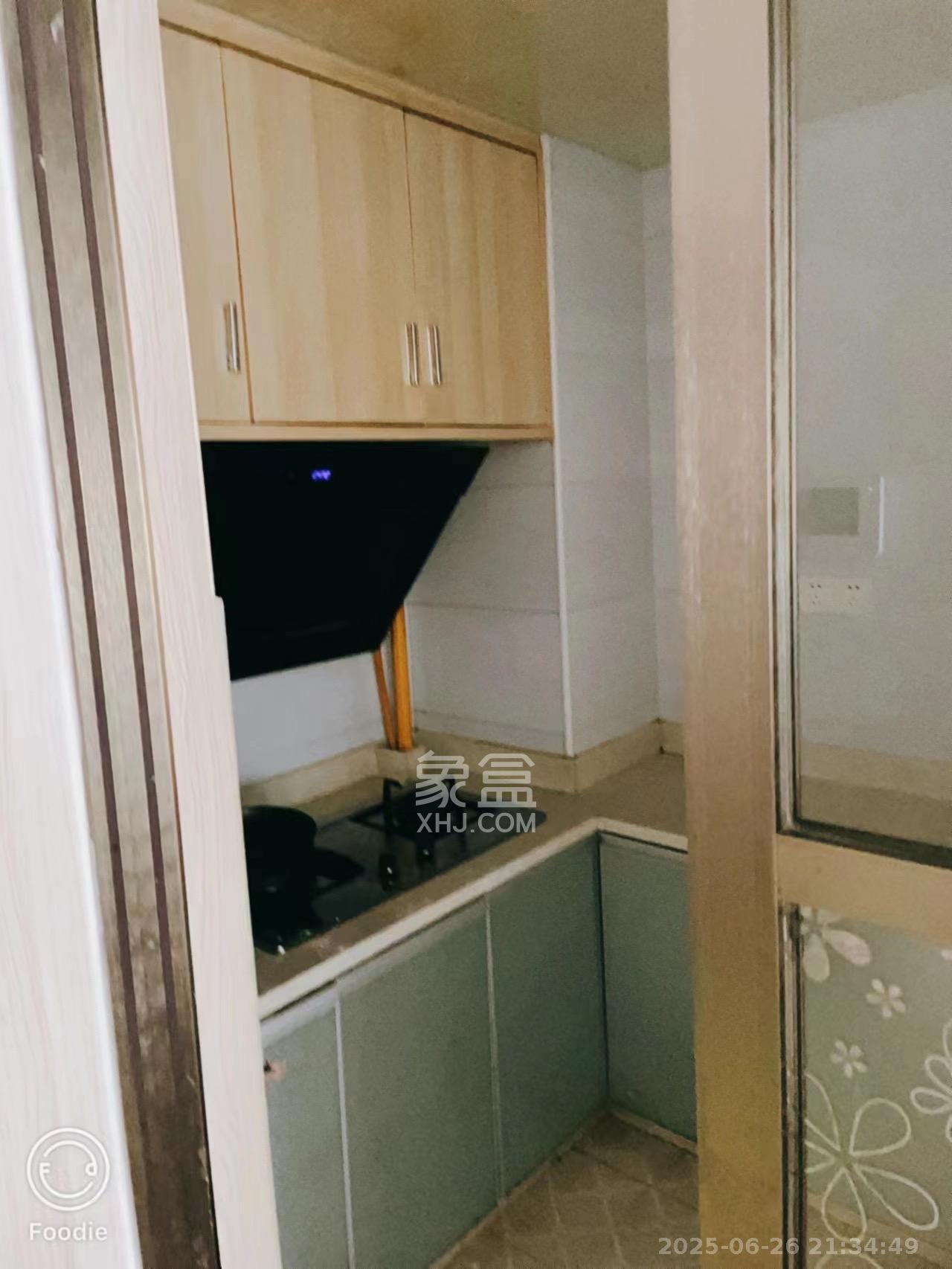 荣盛花语城  2室2厅1卫   1800.00元/月室内图