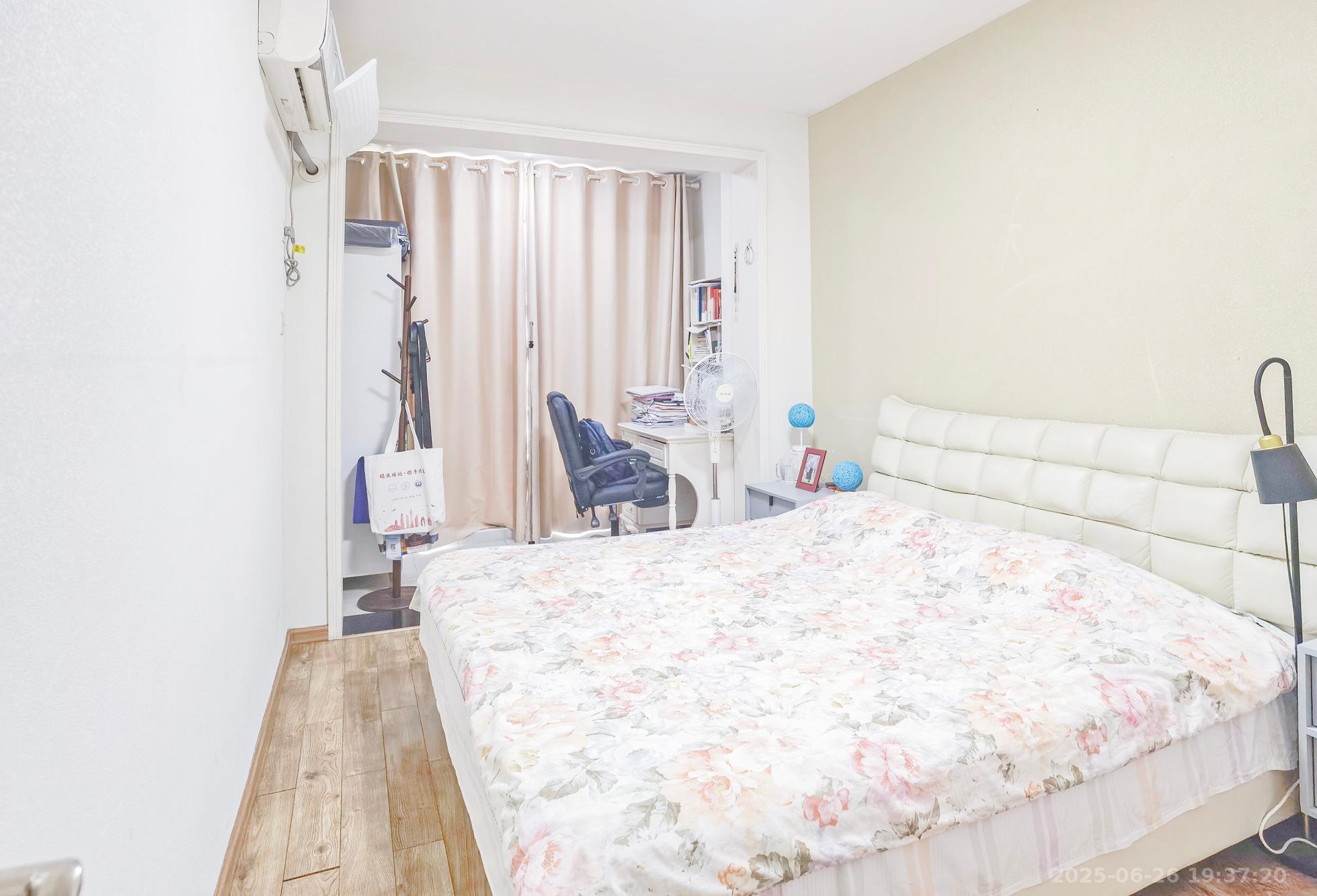 枫林美景  2室2厅1卫    64.8万 枫林美景  2室2厅1卫    64.8万卧室