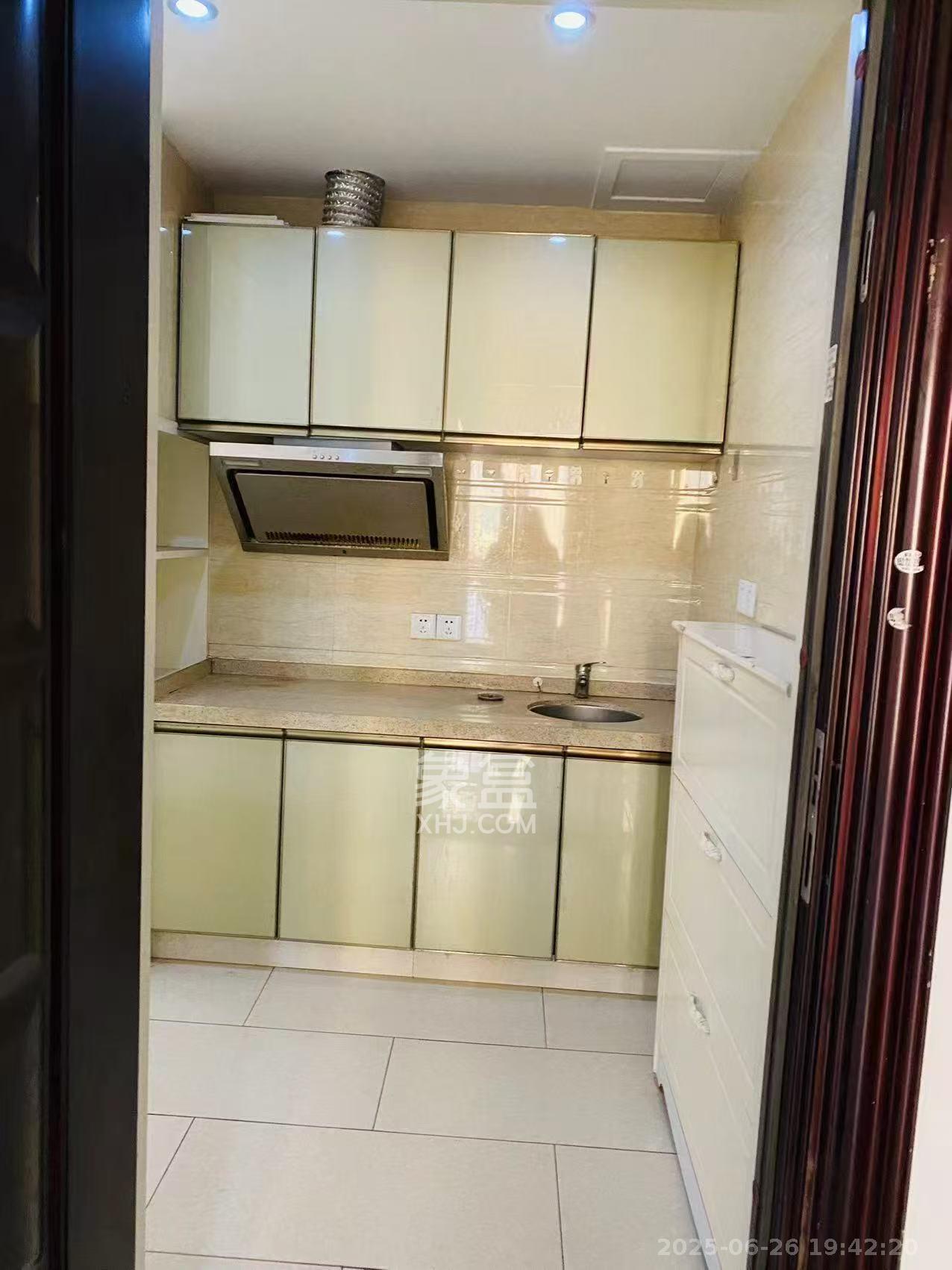 金侨城 1室1厅1卫 1000.0元/月 金侨城 1室1厅1卫 1000.0元/月室内图