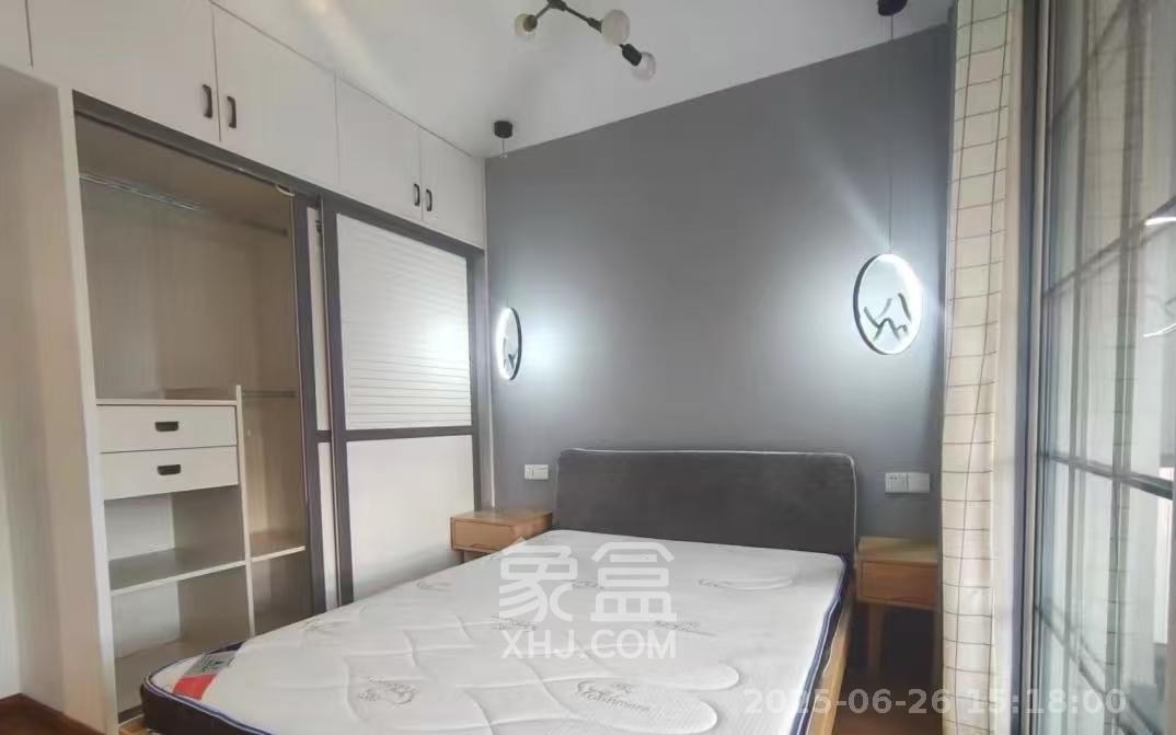 玛依拉山庄  2室2厅1卫   2400.00元/月室内图