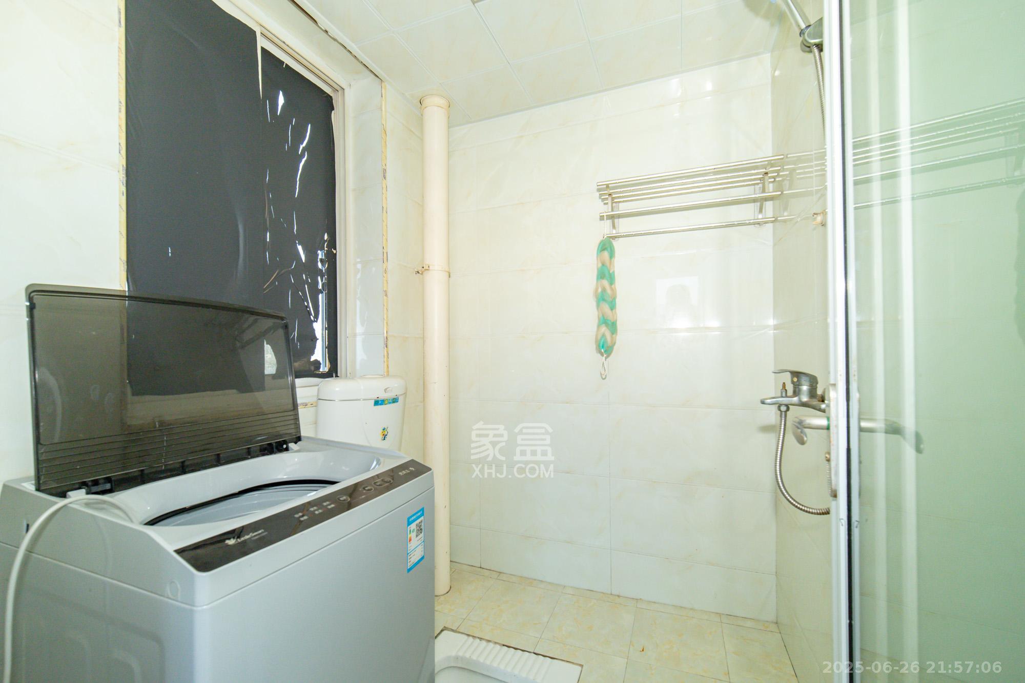 时代星空 3室2厅2卫 50.0万 时代星空 3室2厅2卫 50.0万卫生间