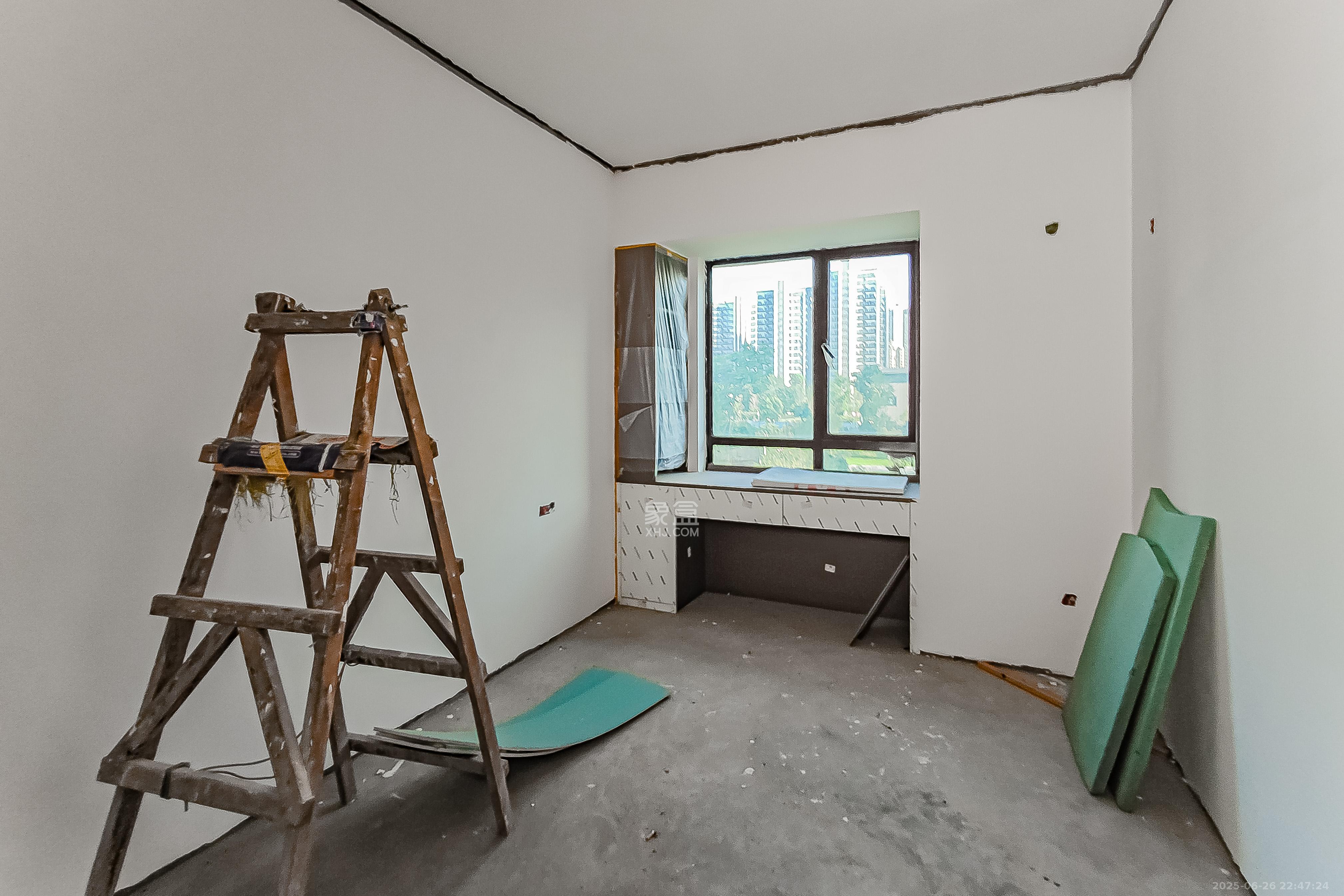 艺源颂雅小区(719街区)  4室2厅2卫    88.0万 艺源颂雅小区(719街区)  4室2厅2卫    88.0万卧室