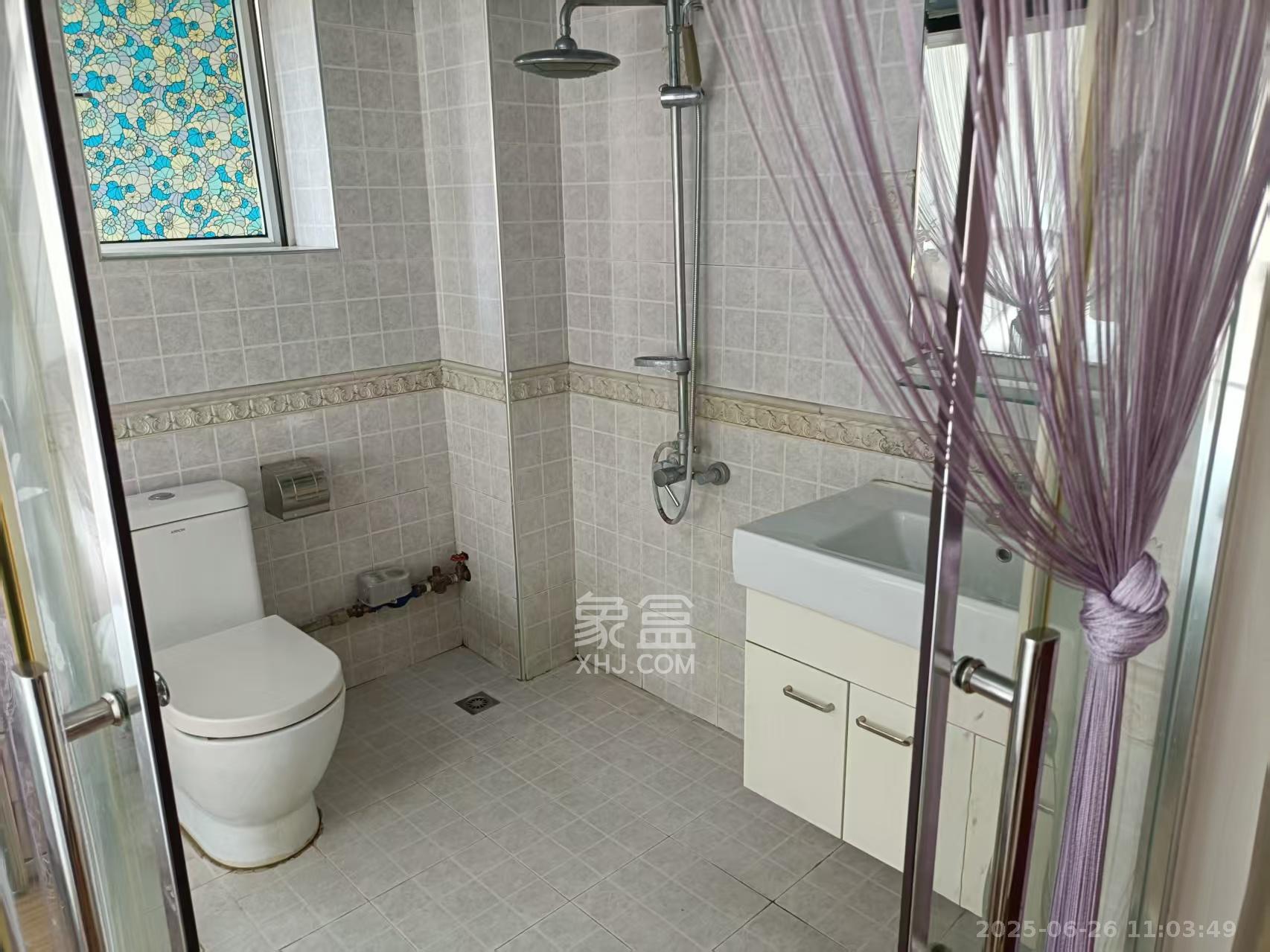 森林公园壹号(森林雅苑) 4室2厅2卫 2200.0元/月 森林公园壹号(森林雅苑) 4室2厅2卫 2200.0元/月室内图