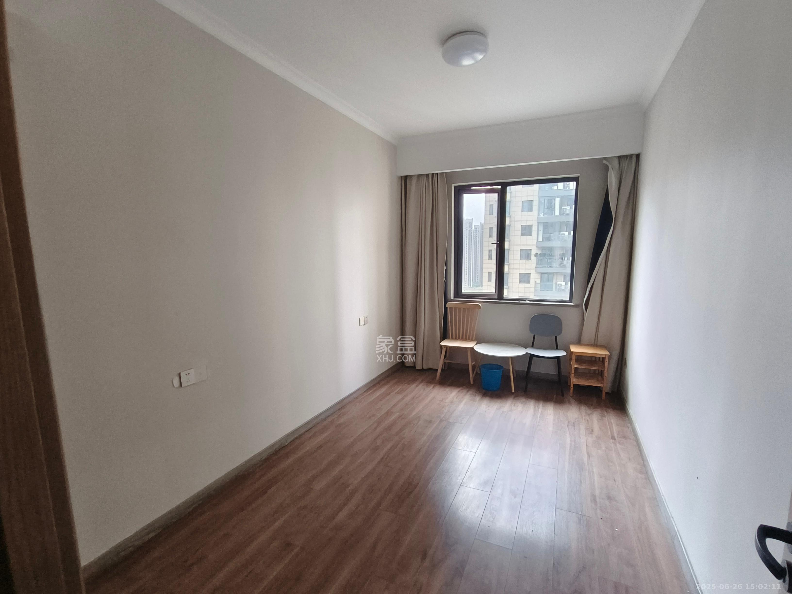 梦想新天地  4室2厅2卫   3600.00元/月室内图